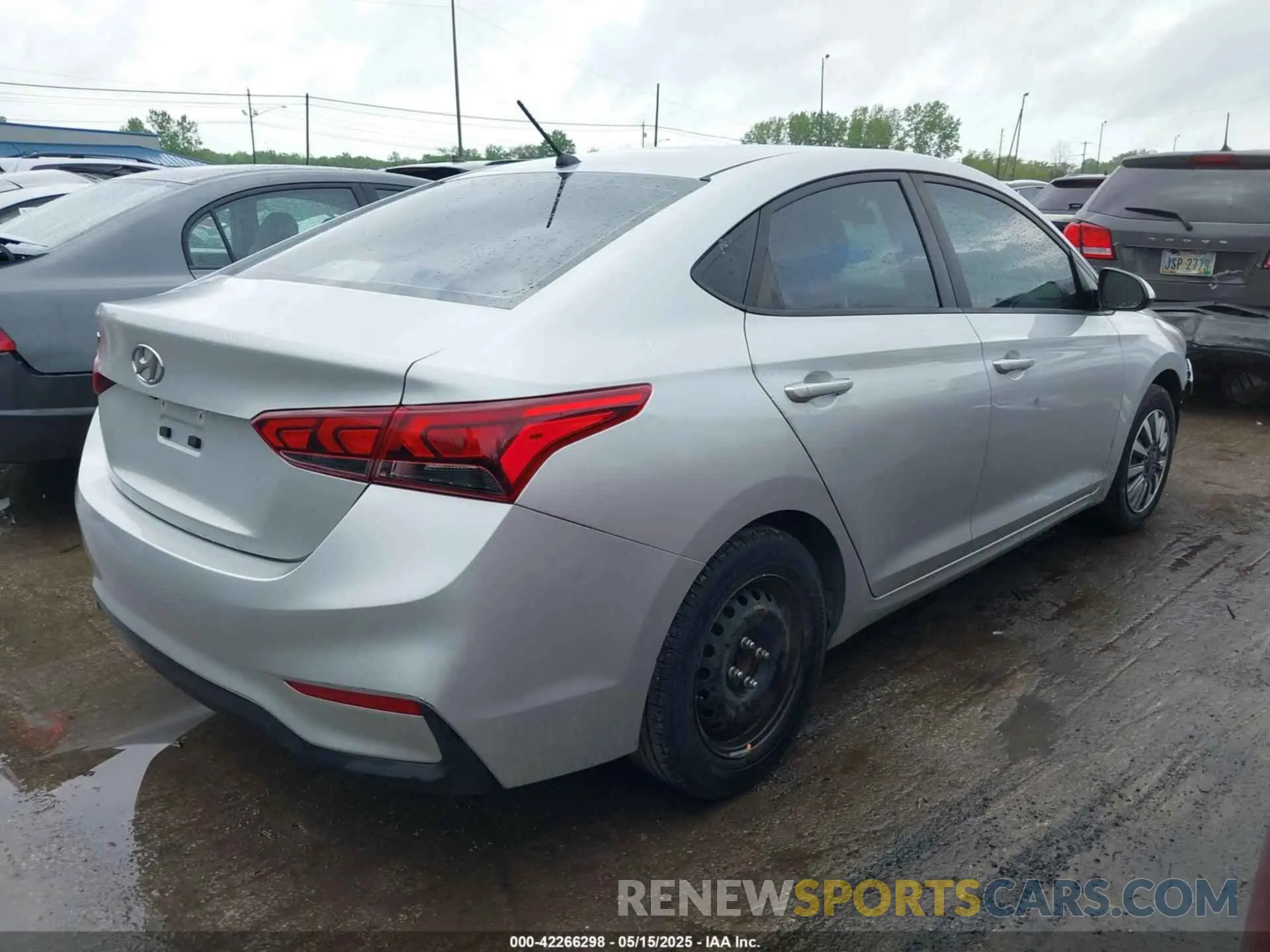 4 fotografías del automóvil dañado 3KPC24A36KE056459 HYUNDAI ACCENT 2019