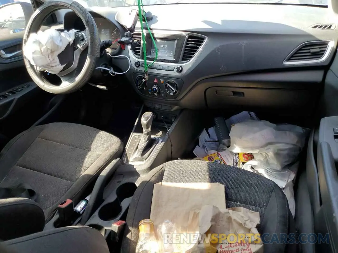 8 fotografías del automóvil dañado 3KPC24A37KE043333 HYUNDAI ACCENT 2019