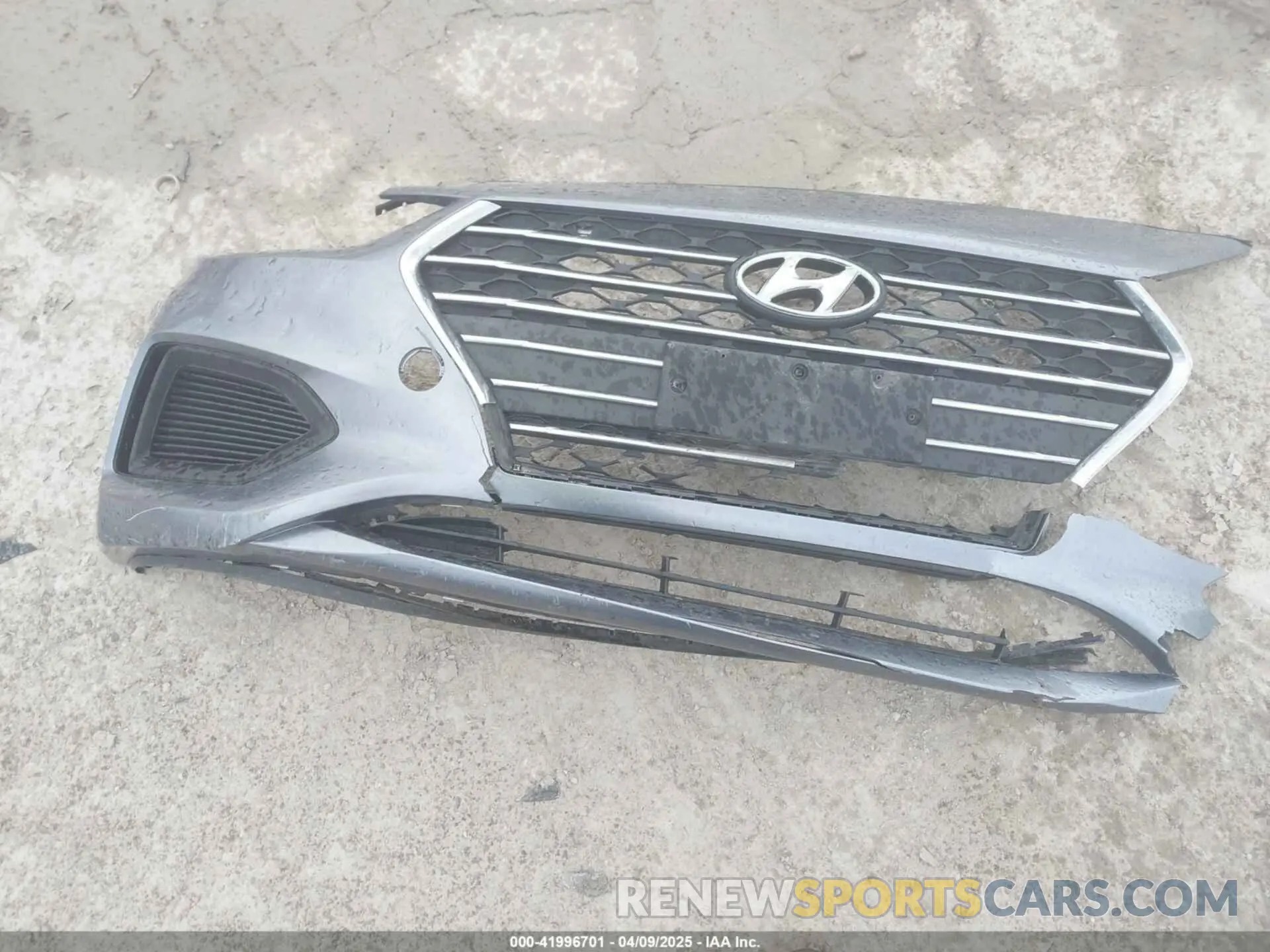 12 fotografías del automóvil dañado 3KPC24A37KE049861 HYUNDAI ACCENT 2019