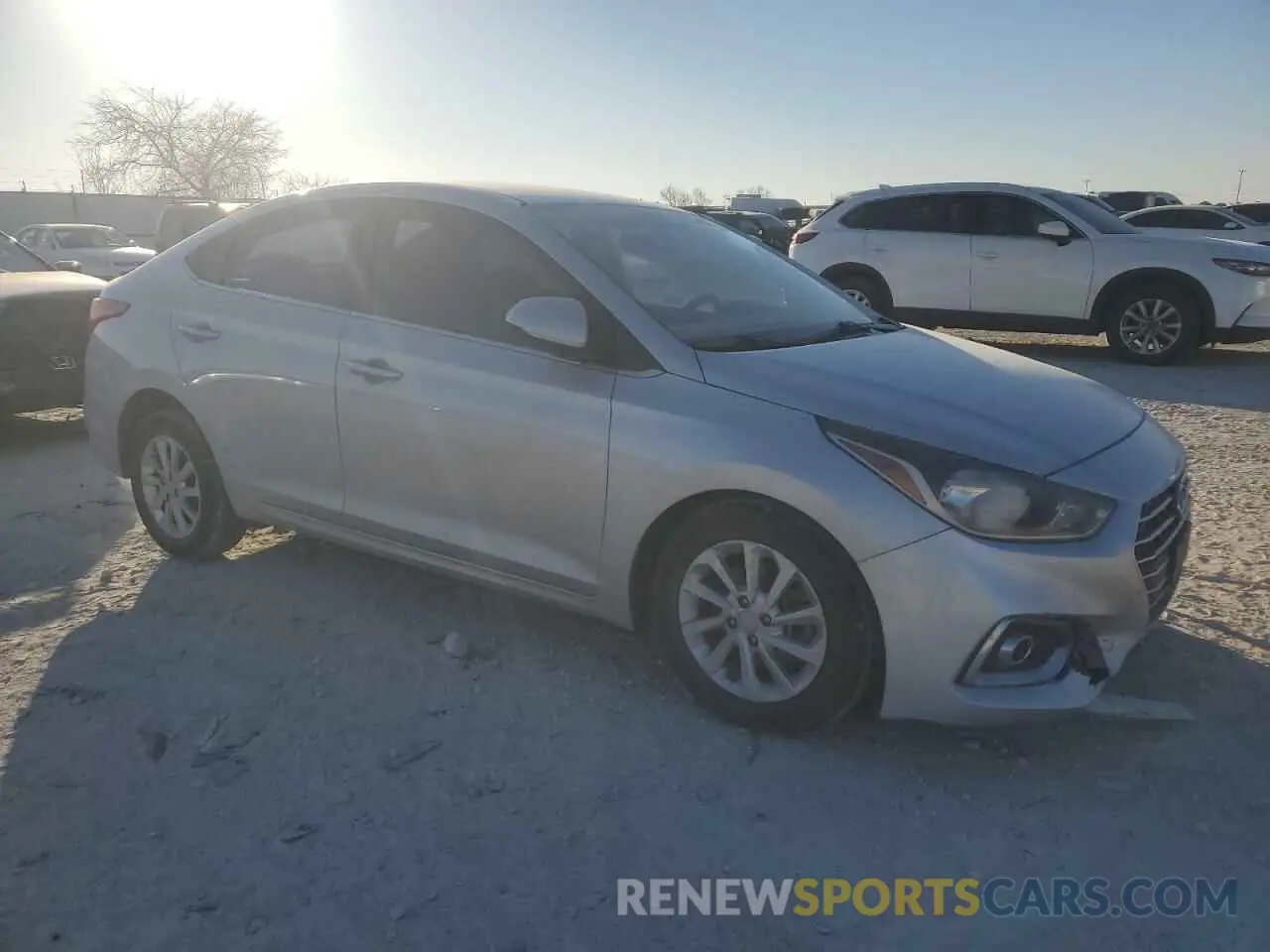 4 fotografías del automóvil dañado 3KPC24A37KE055336 HYUNDAI ACCENT 2019