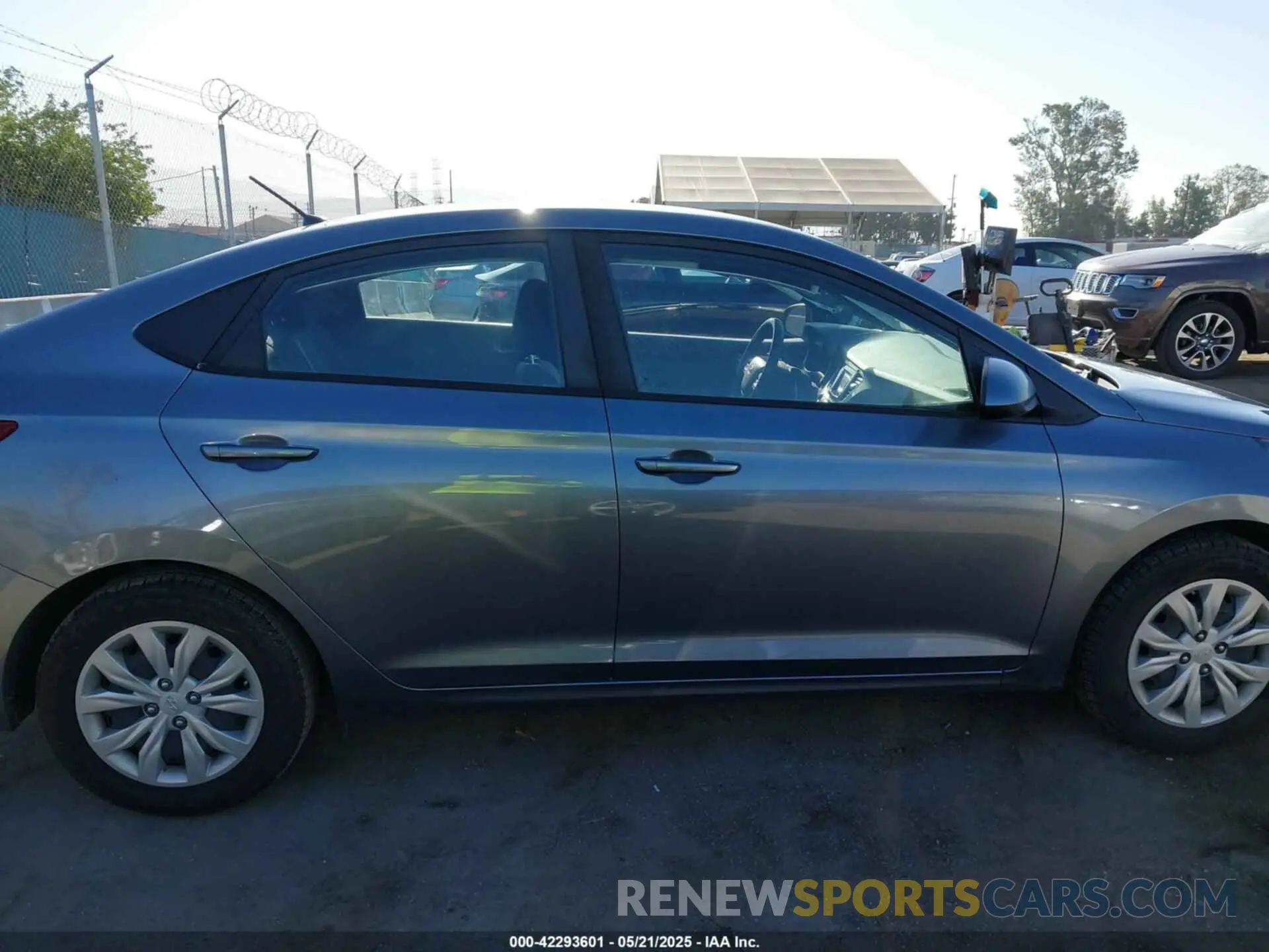 13 fotografías del automóvil dañado 3KPC24A37KE063033 HYUNDAI ACCENT 2019