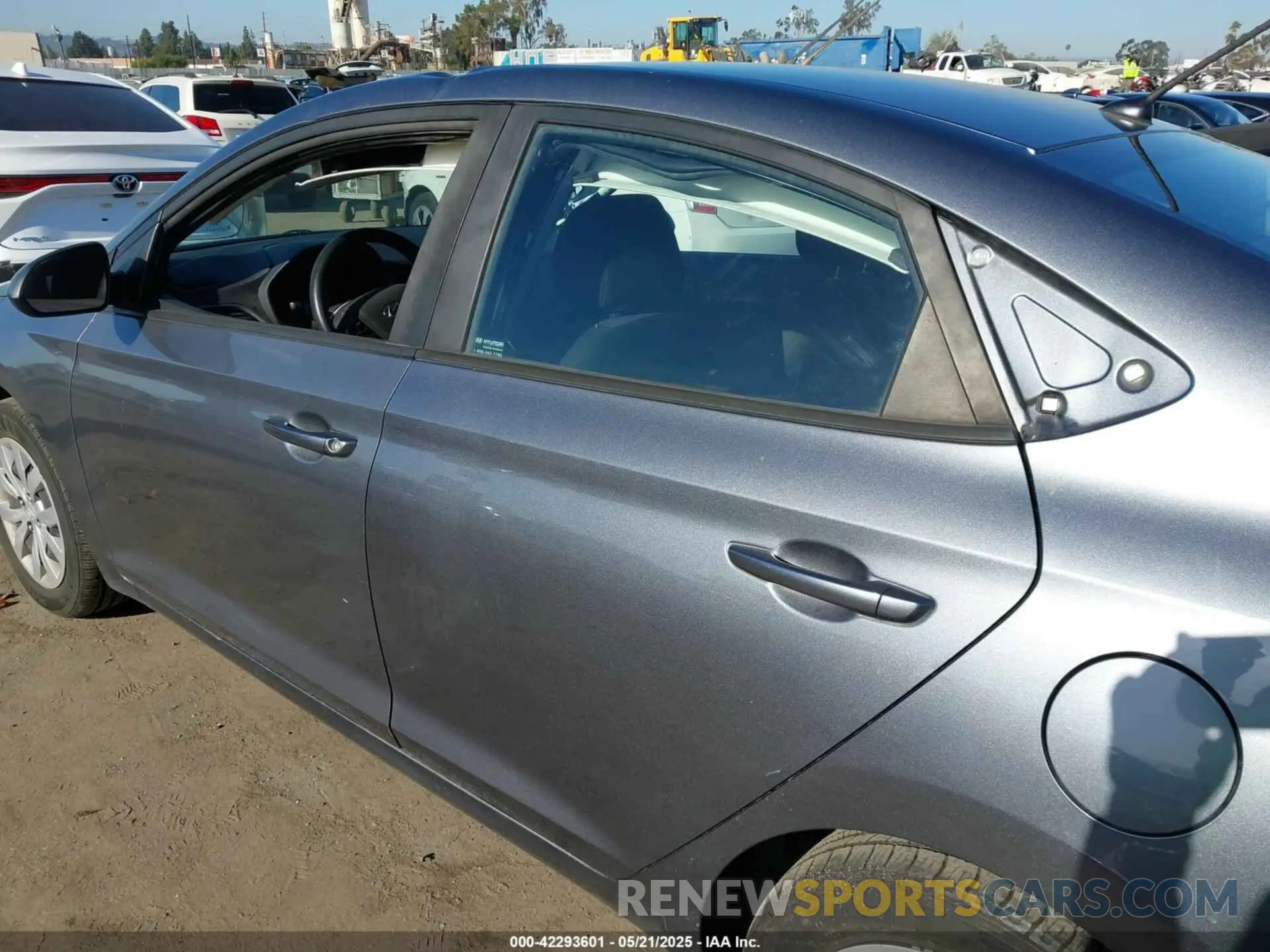18 fotografías del automóvil dañado 3KPC24A37KE063033 HYUNDAI ACCENT 2019