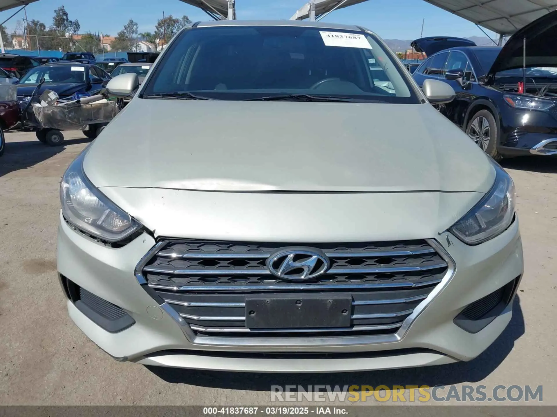 12 fotografías del automóvil dañado 3KPC24A37KE087123 HYUNDAI ACCENT 2019