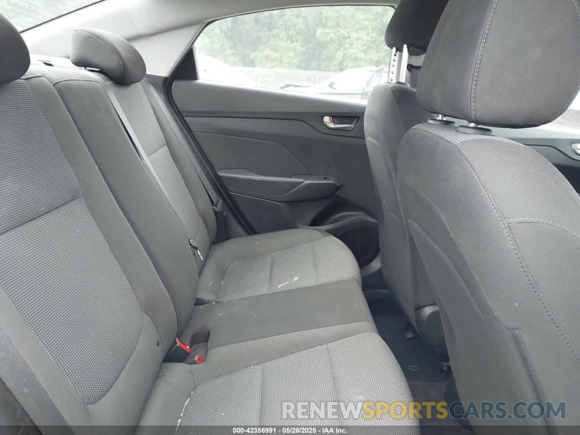 8 fotografías del automóvil dañado 3KPC24A38KE044748 HYUNDAI ACCENT 2019