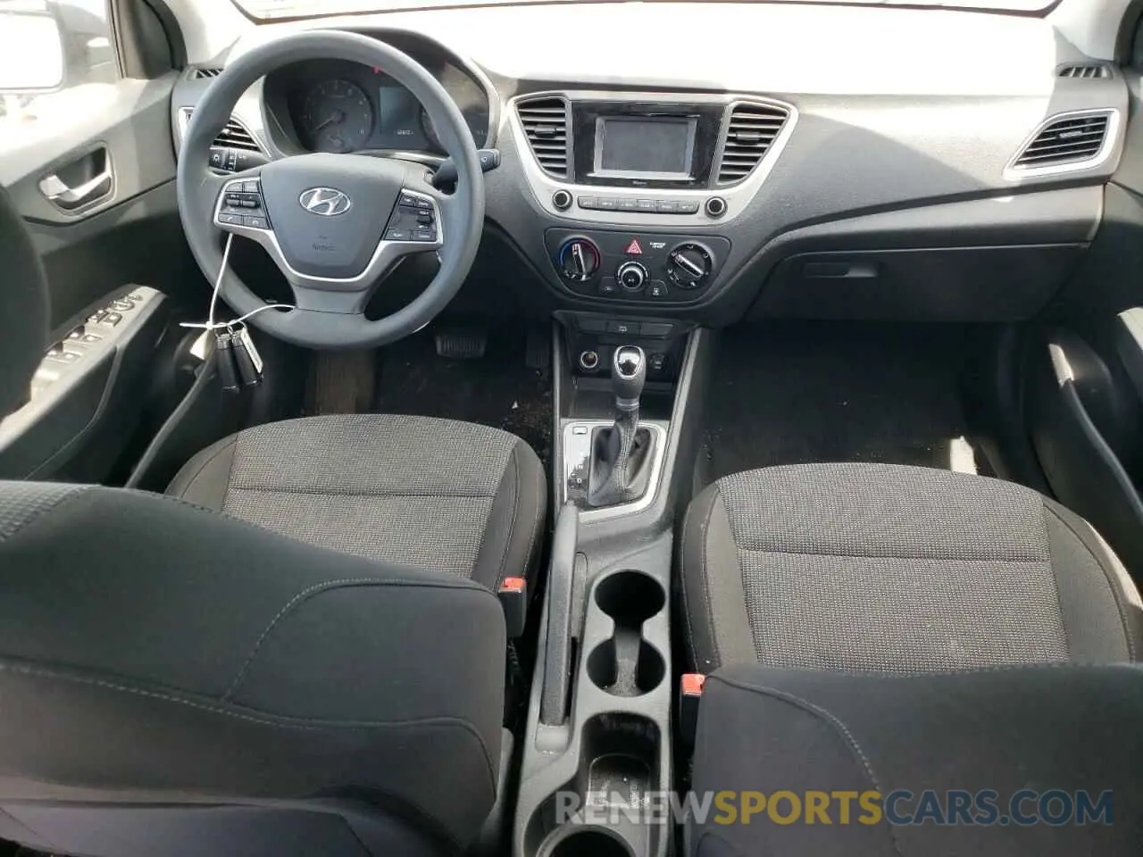 8 fotografías del automóvil dañado 3KPC24A38KE066782 HYUNDAI ACCENT 2019