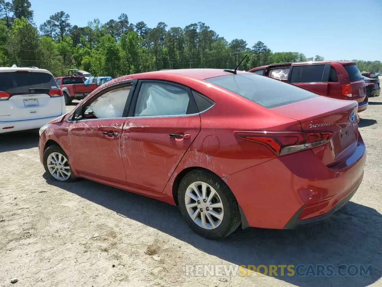 2 fotografías del automóvil dañado 3KPC24A39KE047982 HYUNDAI ACCENT 2019
