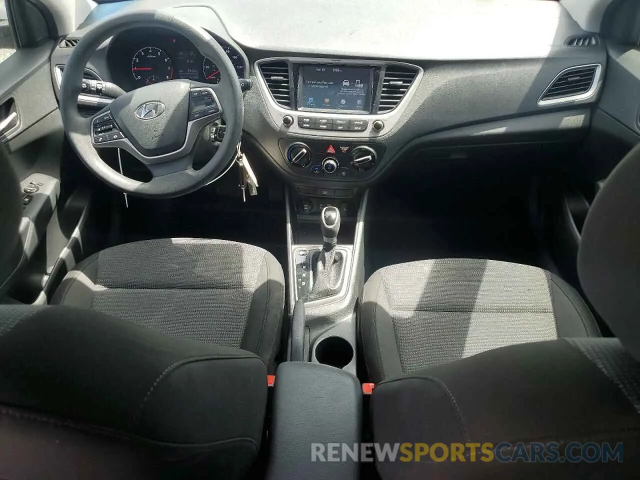 8 fotografías del automóvil dañado 3KPC24A39KE057864 HYUNDAI ACCENT 2019