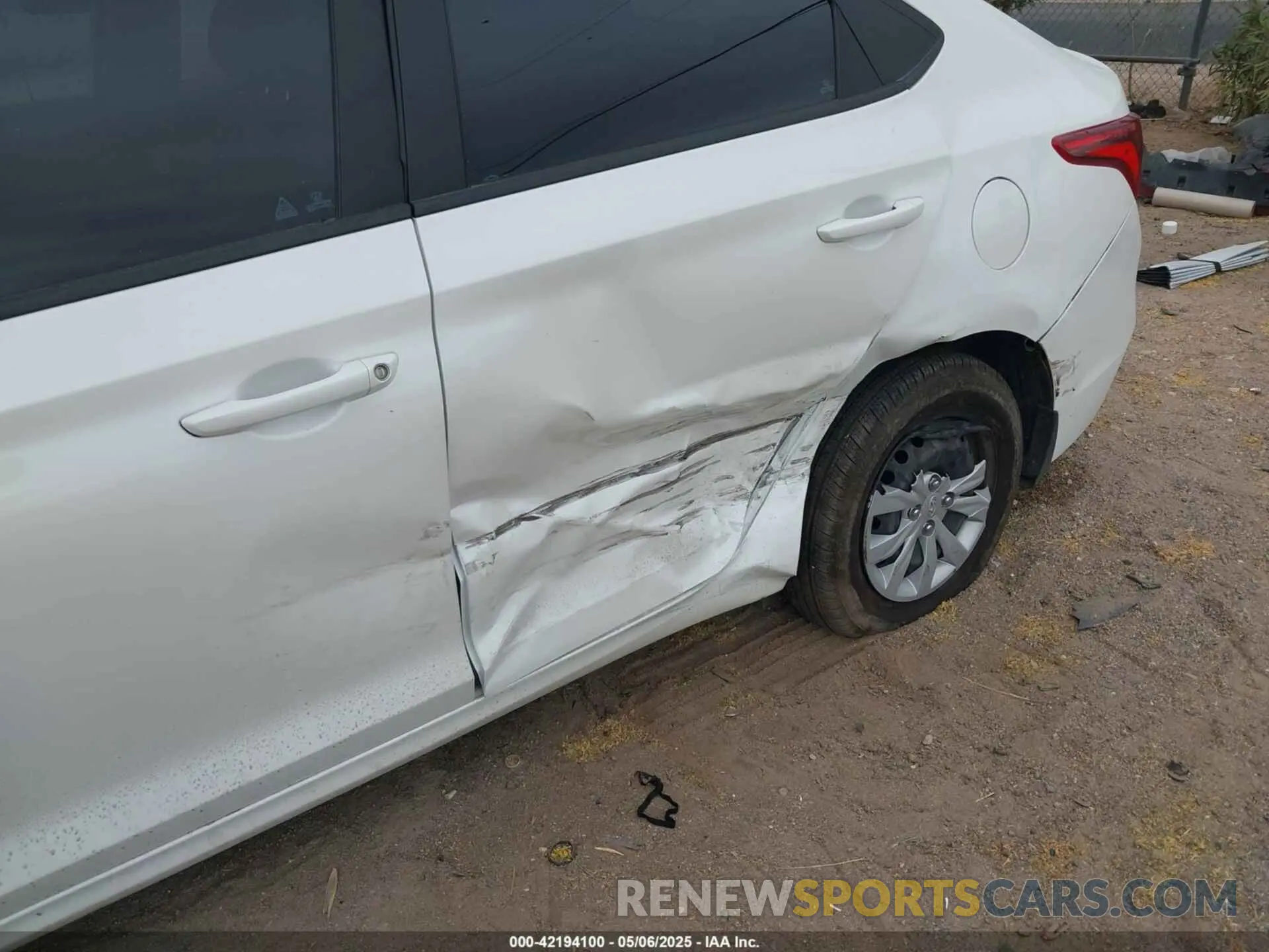 6 fotografías del automóvil dañado 3KPC24A39KE058061 HYUNDAI ACCENT 2019