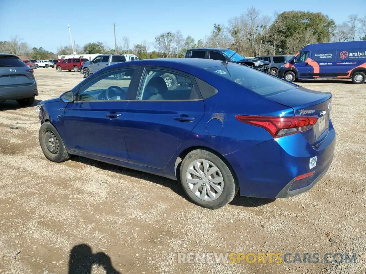 2 fotografías del automóvil dañado 3KPC24A39KE061963 HYUNDAI ACCENT 2019
