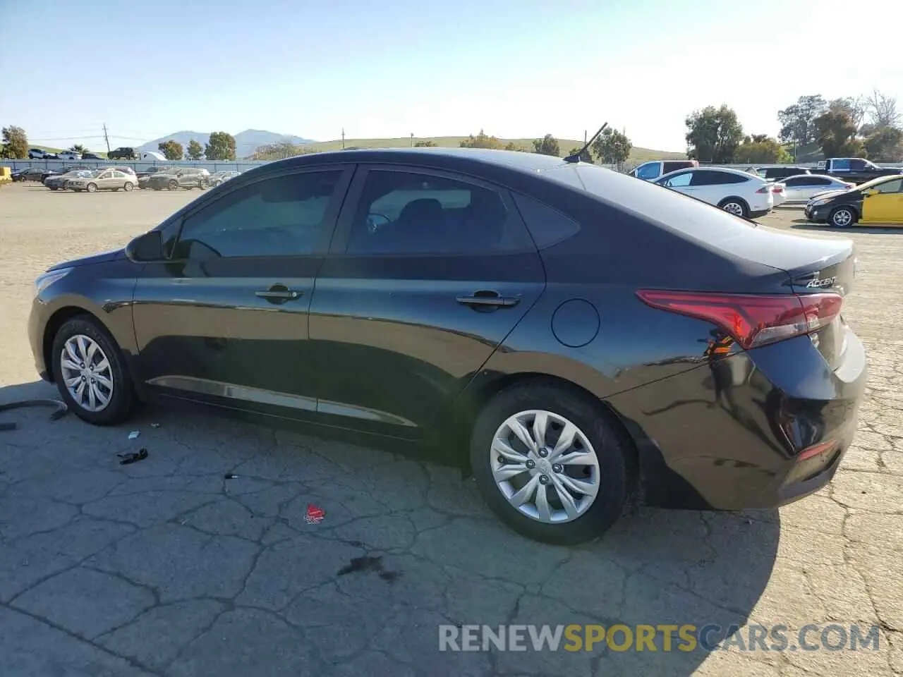 2 fotografías del automóvil dañado 3KPC24A3XKE044766 HYUNDAI ACCENT 2019