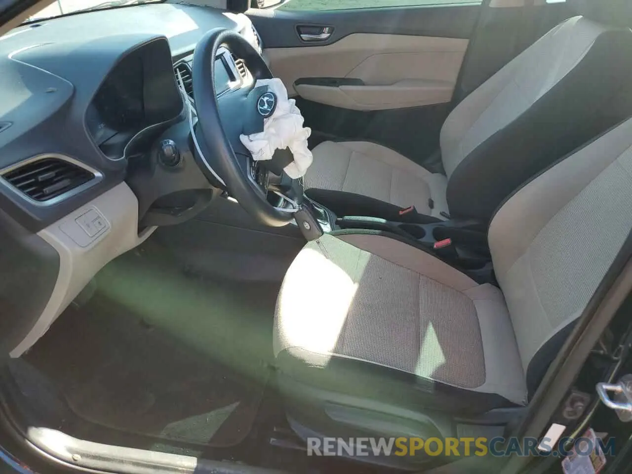 7 fotografías del automóvil dañado 3KPC24A3XKE044766 HYUNDAI ACCENT 2019