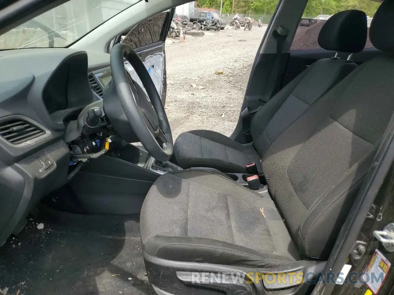 7 fotografías del automóvil dañado 3KPC24A3XKE065746 HYUNDAI ACCENT 2019