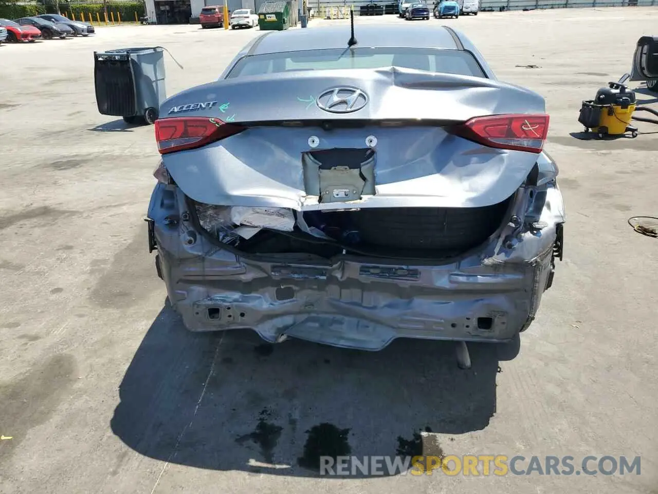 6 fotografías del automóvil dañado 3KPC24A3XKE080702 HYUNDAI ACCENT 2019