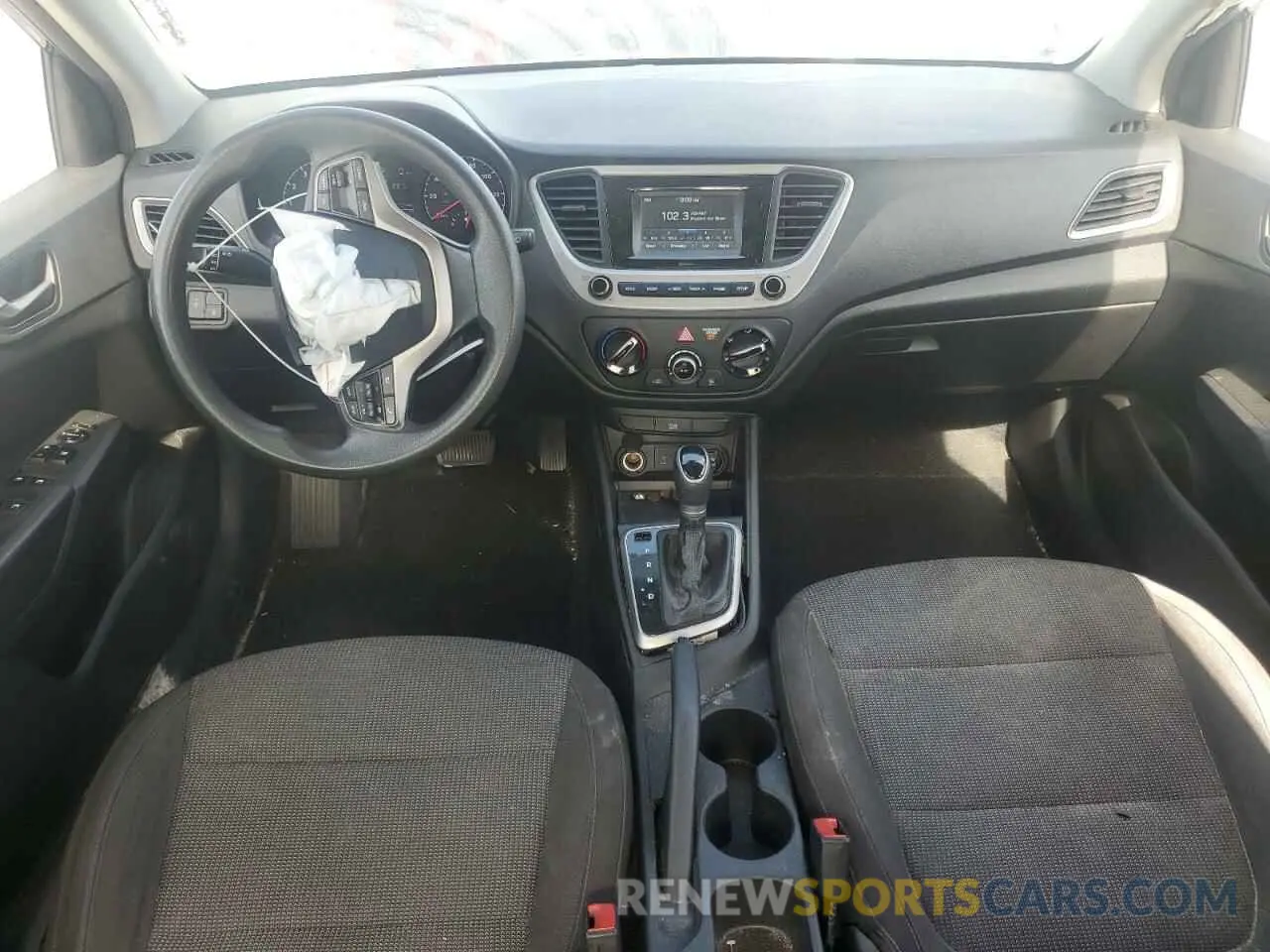 8 fotografías del automóvil dañado 3KPC24A60LE099822 HYUNDAI ACCENT 2020