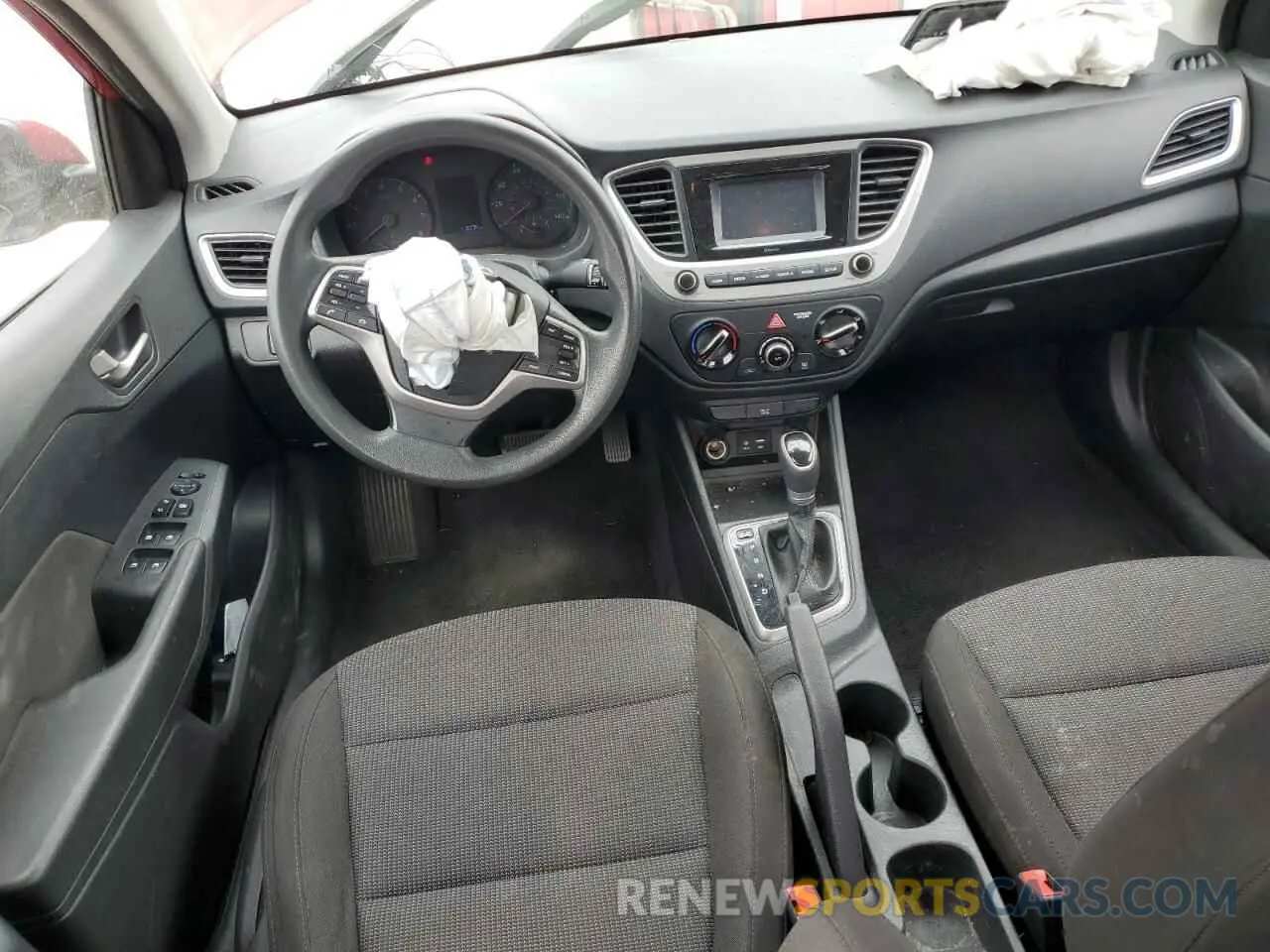 8 fotografías del automóvil dañado 3KPC24A60LE114965 HYUNDAI ACCENT 2020