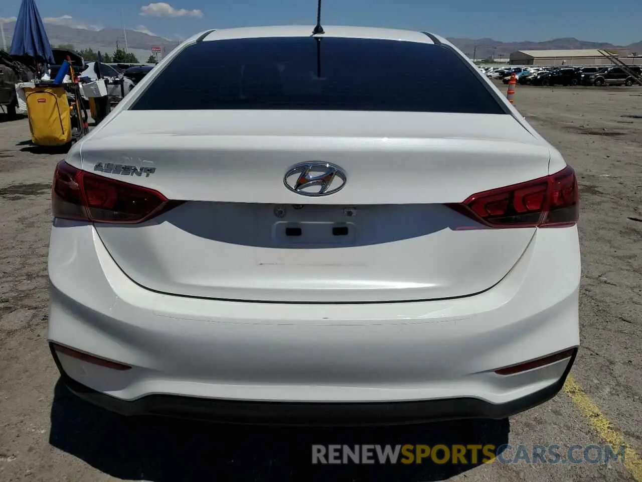 6 fotografías del automóvil dañado 3KPC24A61LE092863 HYUNDAI ACCENT 2020