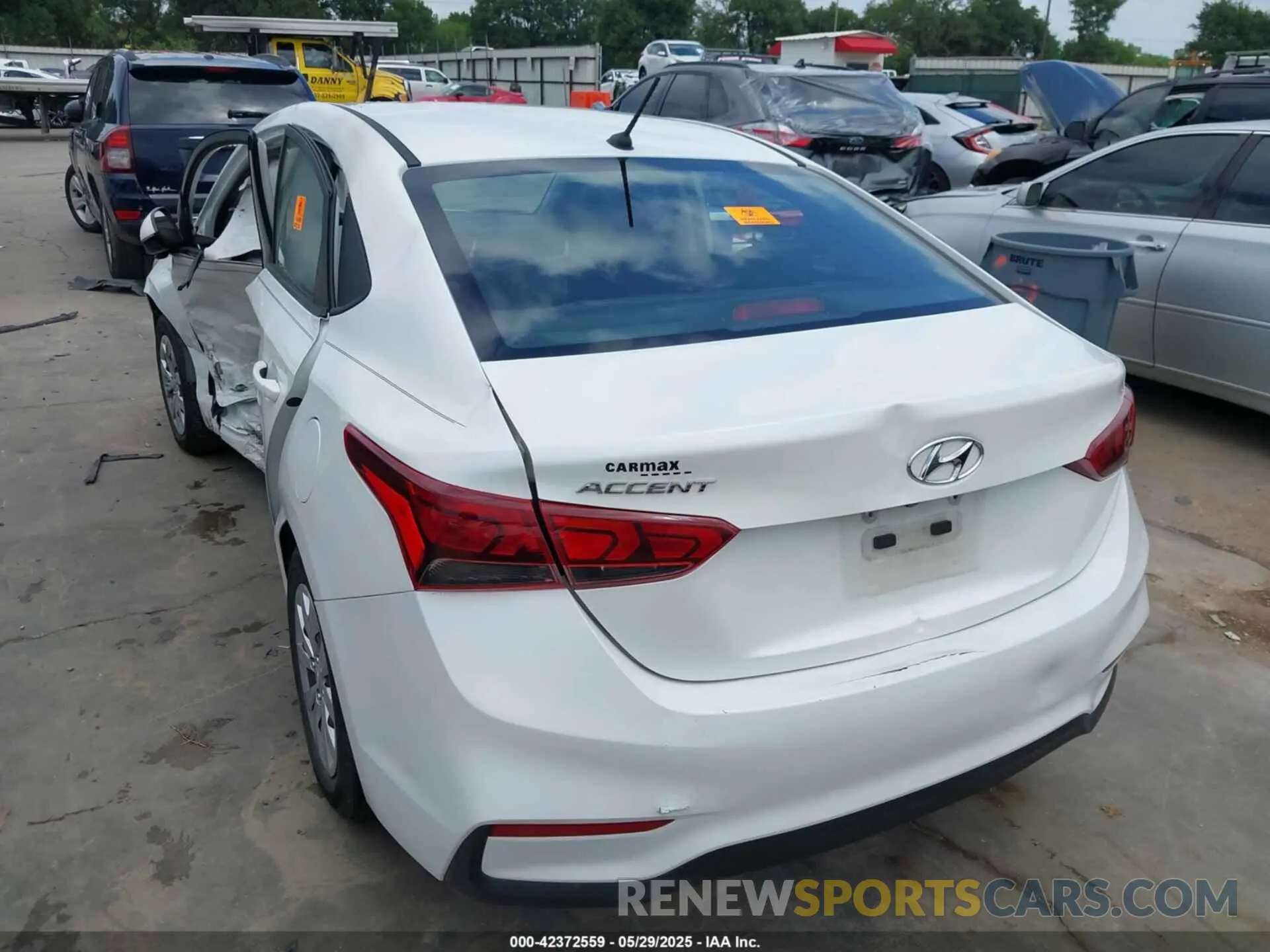 3 fotografías del automóvil dañado 3KPC24A61LE096279 HYUNDAI ACCENT 2020