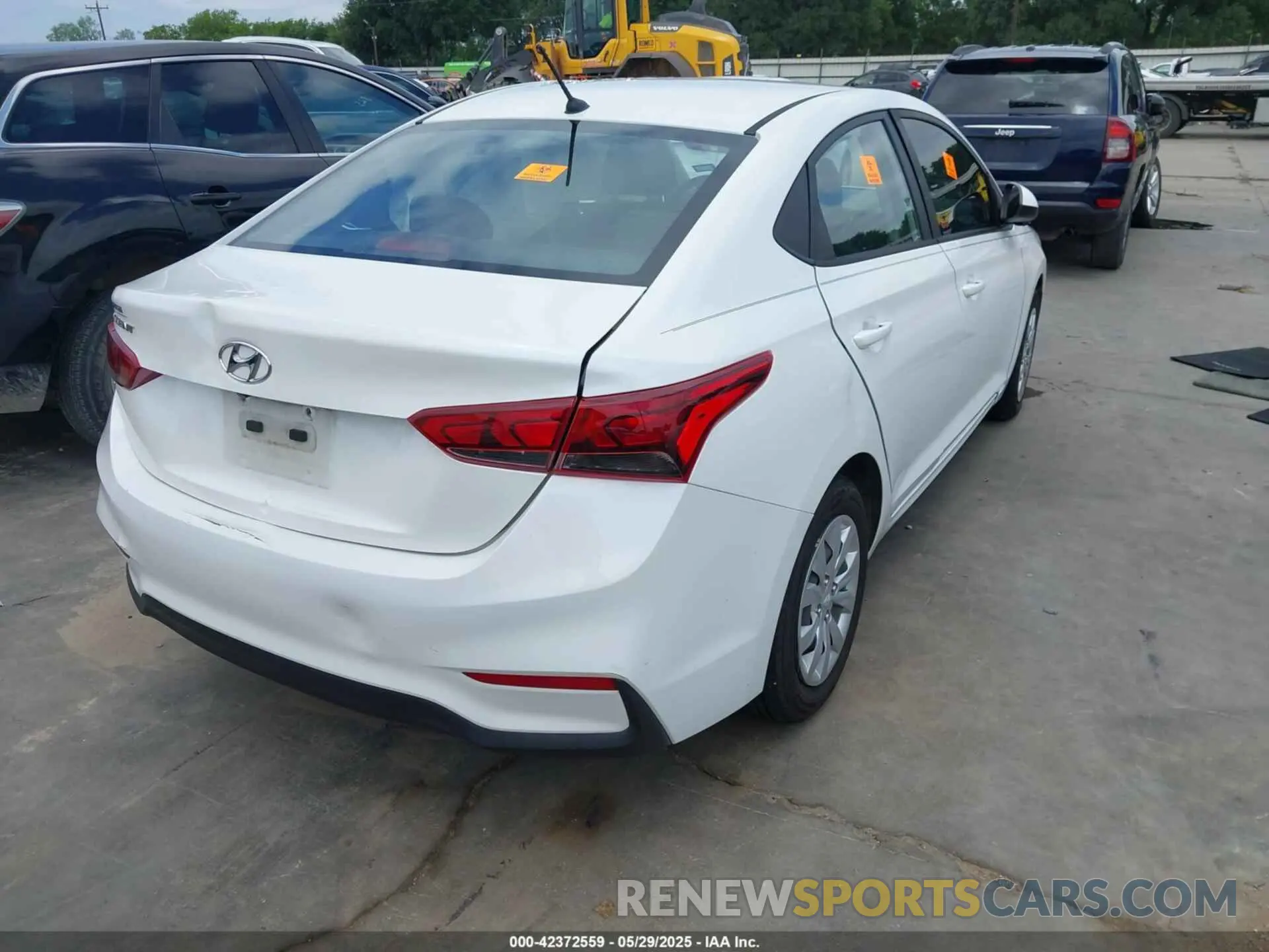 4 fotografías del automóvil dañado 3KPC24A61LE096279 HYUNDAI ACCENT 2020