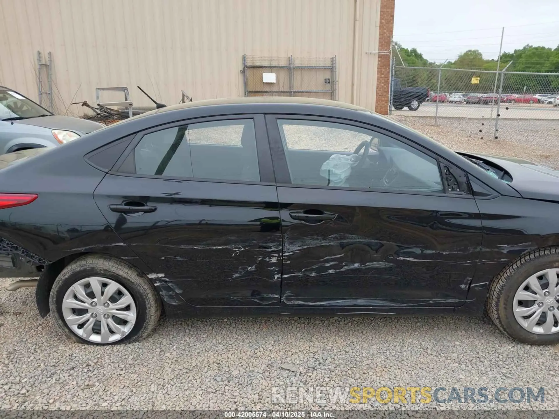 13 fotografías del automóvil dañado 3KPC24A61LE099716 HYUNDAI ACCENT 2020