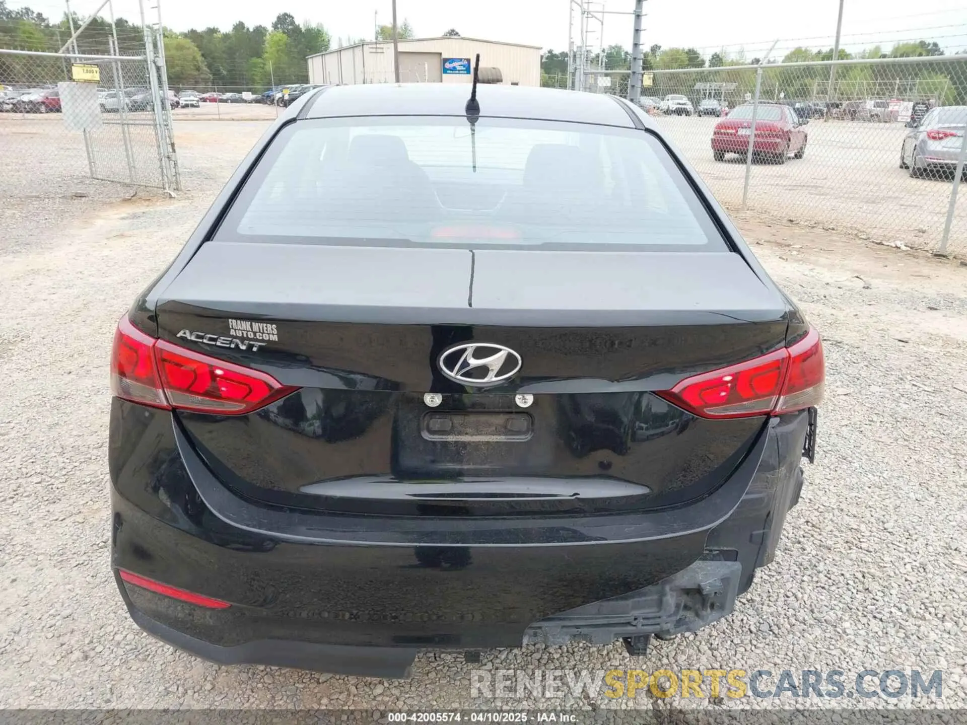16 fotografías del automóvil dañado 3KPC24A61LE099716 HYUNDAI ACCENT 2020