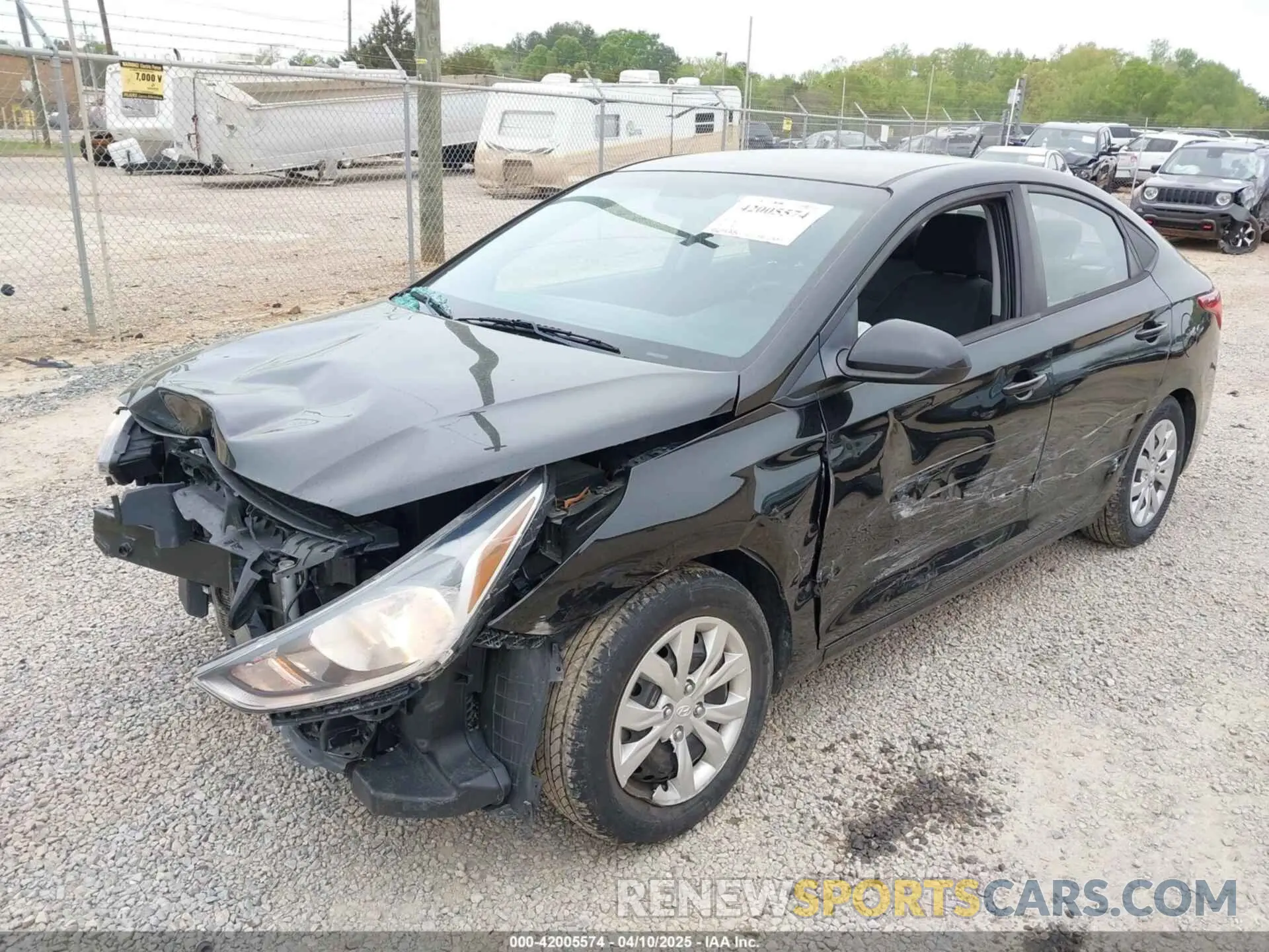 2 fotografías del automóvil dañado 3KPC24A61LE099716 HYUNDAI ACCENT 2020