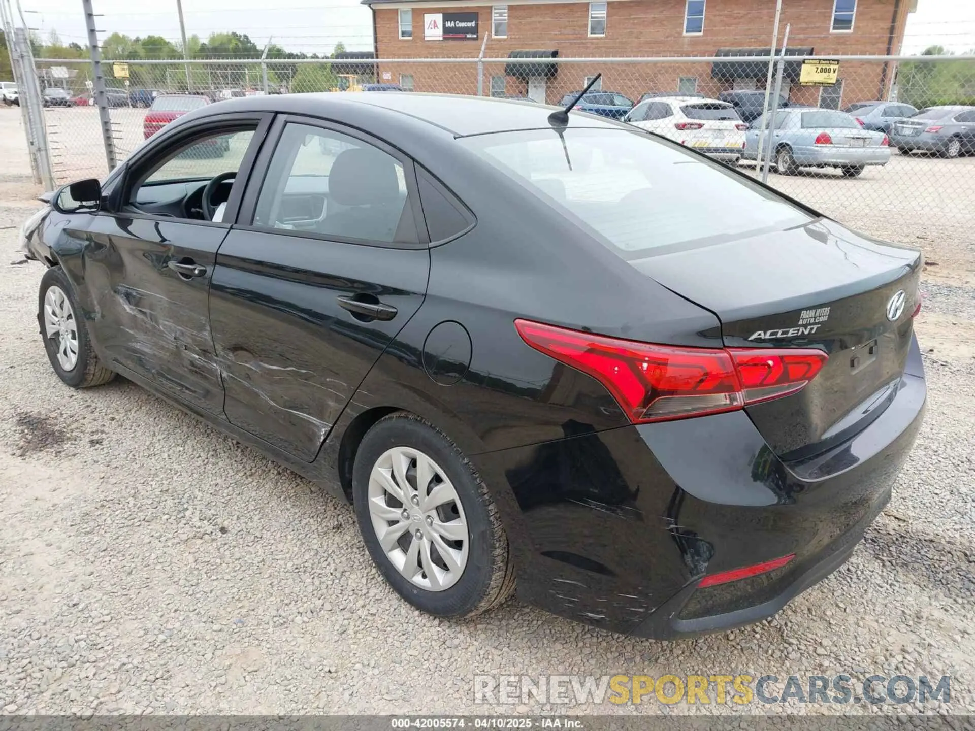 3 fotografías del automóvil dañado 3KPC24A61LE099716 HYUNDAI ACCENT 2020