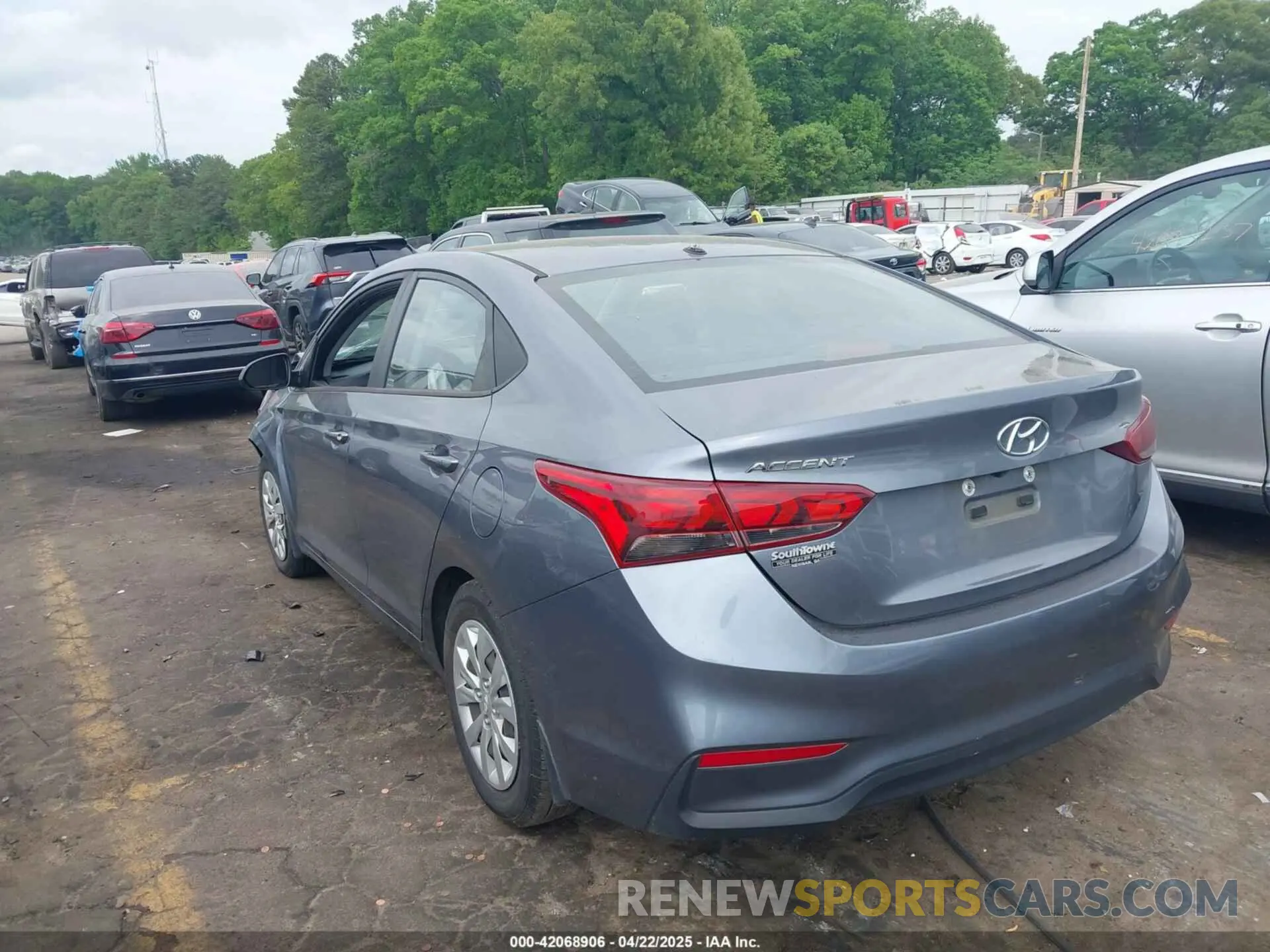 3 fotografías del automóvil dañado 3KPC24A61LE107605 HYUNDAI ACCENT 2020