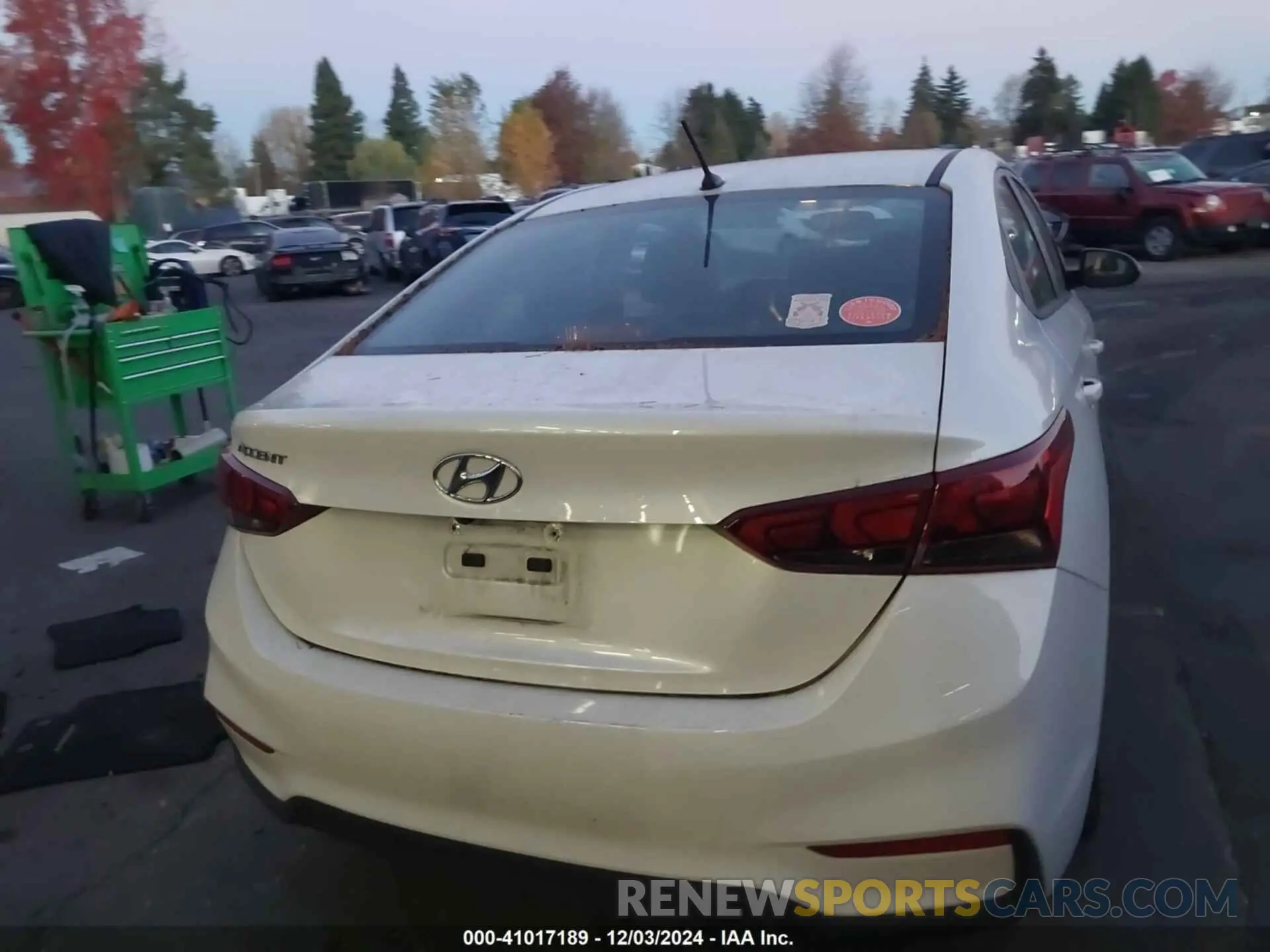 16 fotografías del automóvil dañado 3KPC24A61LE125411 HYUNDAI ACCENT 2020