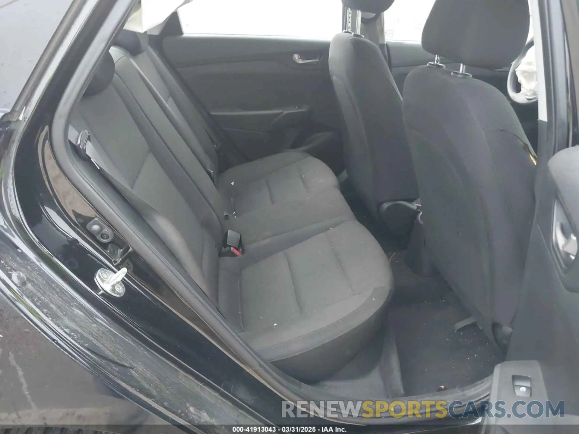 8 fotografías del automóvil dañado 3KPC24A62LE093097 HYUNDAI ACCENT 2020