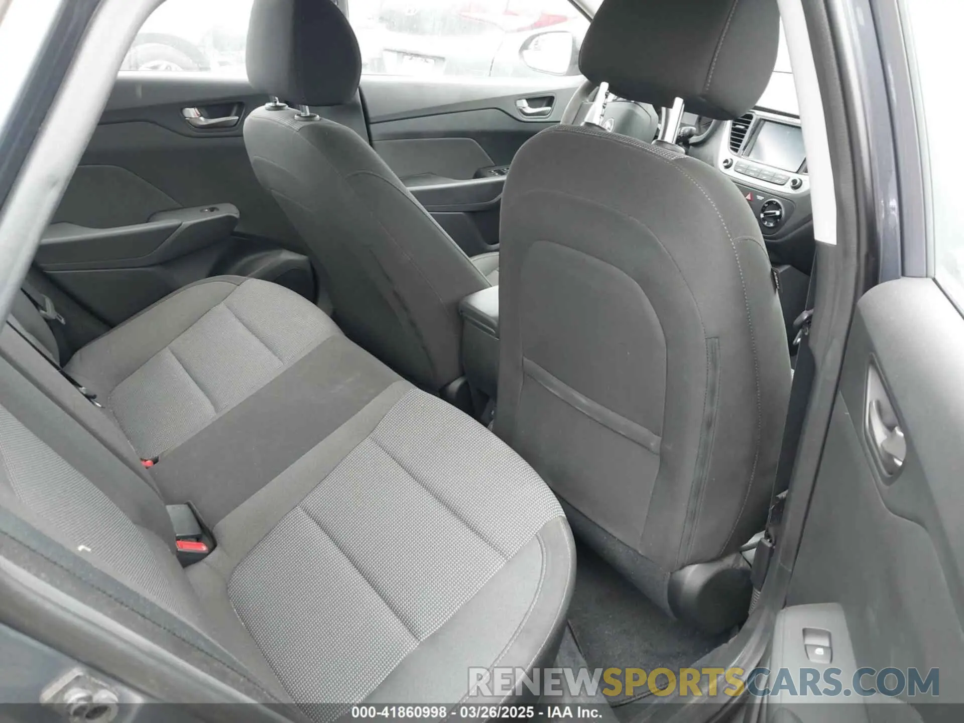8 fotografías del automóvil dañado 3KPC24A62LE094198 HYUNDAI ACCENT 2020
