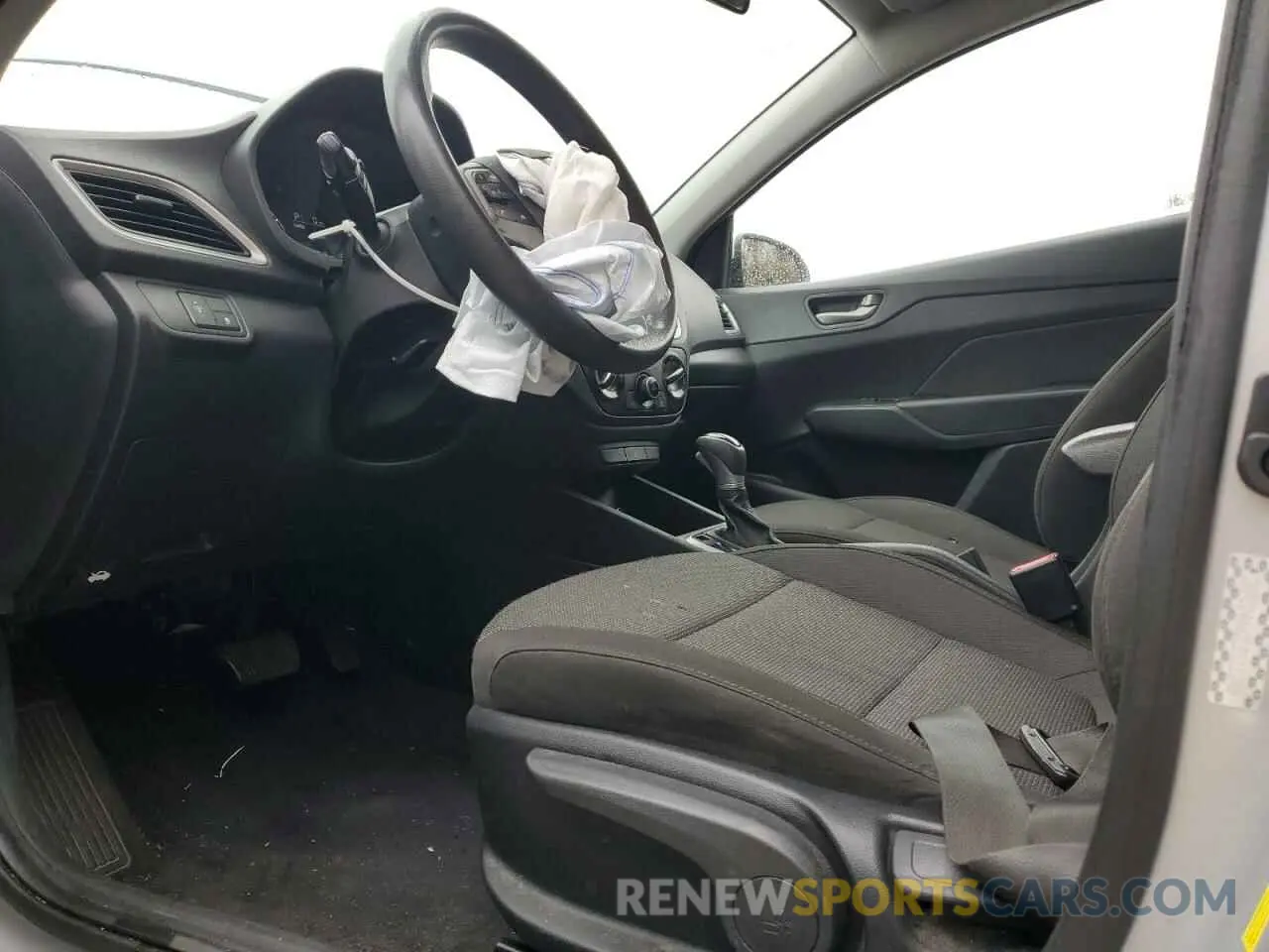 7 fotografías del automóvil dañado 3KPC24A62LE111243 HYUNDAI ACCENT 2020