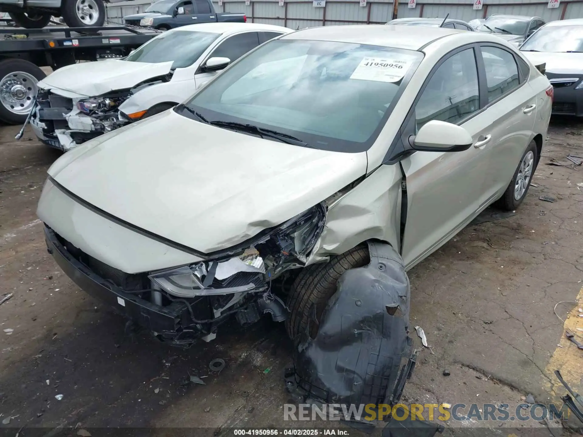 2 fotografías del automóvil dañado 3KPC24A63LE094663 HYUNDAI ACCENT 2020