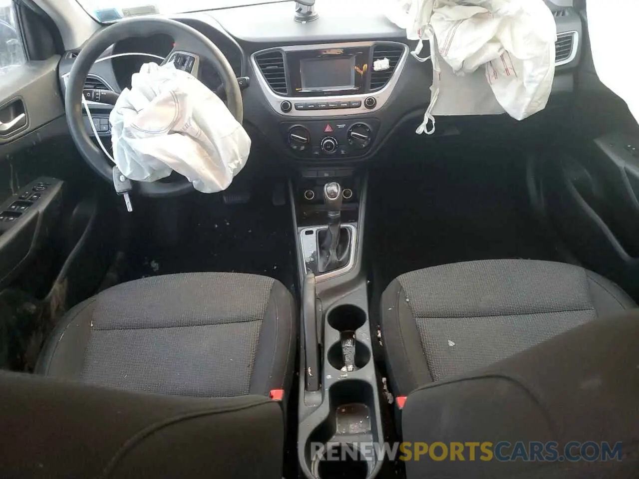 8 fotografías del automóvil dañado 3KPC24A63LE096672 HYUNDAI ACCENT 2020