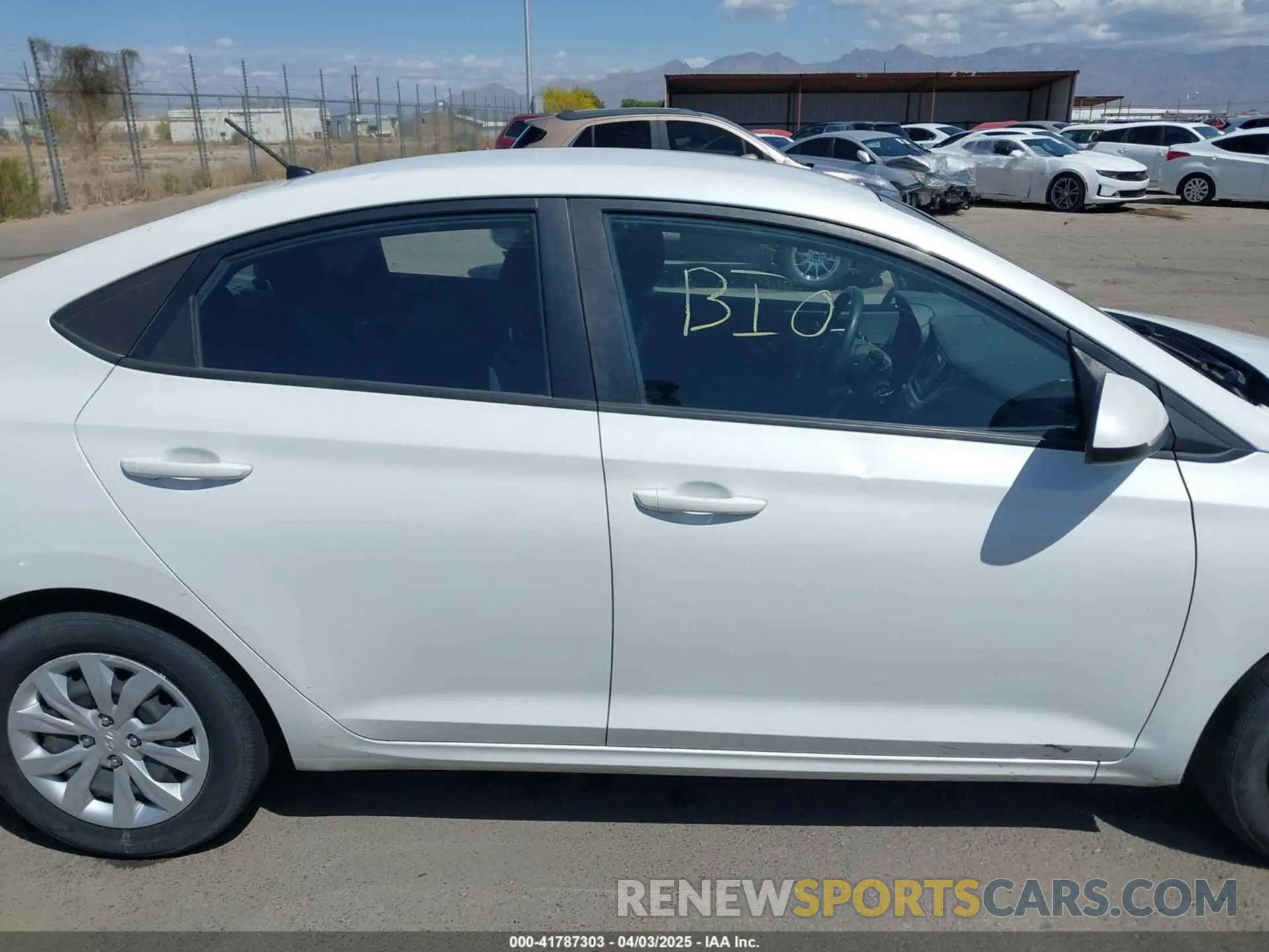 14 fotografías del automóvil dañado 3KPC24A63LE097840 HYUNDAI ACCENT 2020