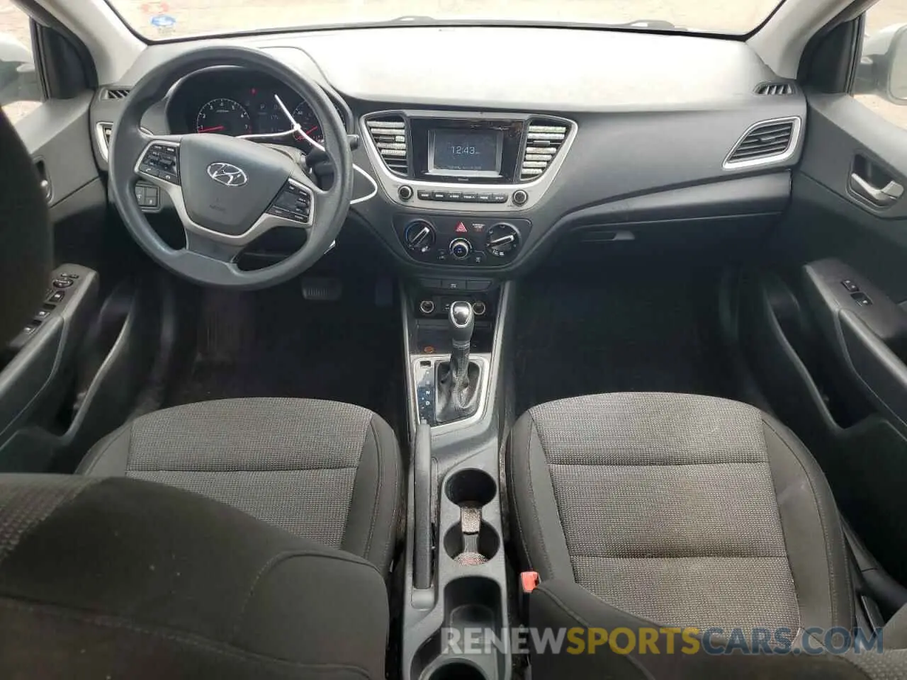 8 fotografías del automóvil dañado 3KPC24A63LE103264 HYUNDAI ACCENT 2020