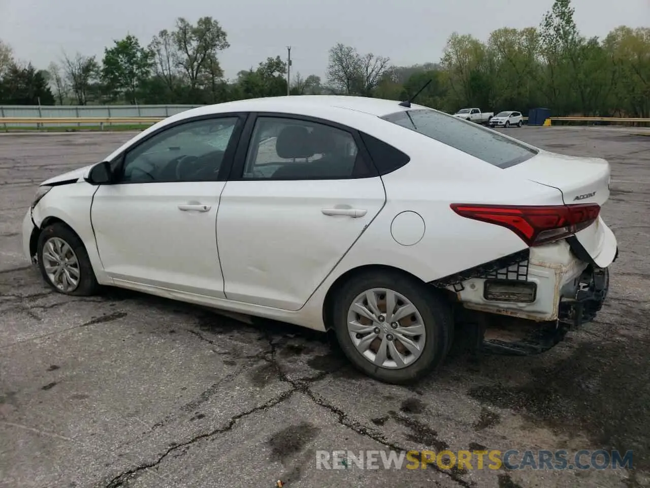 2 fotografías del automóvil dañado 3KPC24A64LE092436 HYUNDAI ACCENT 2020