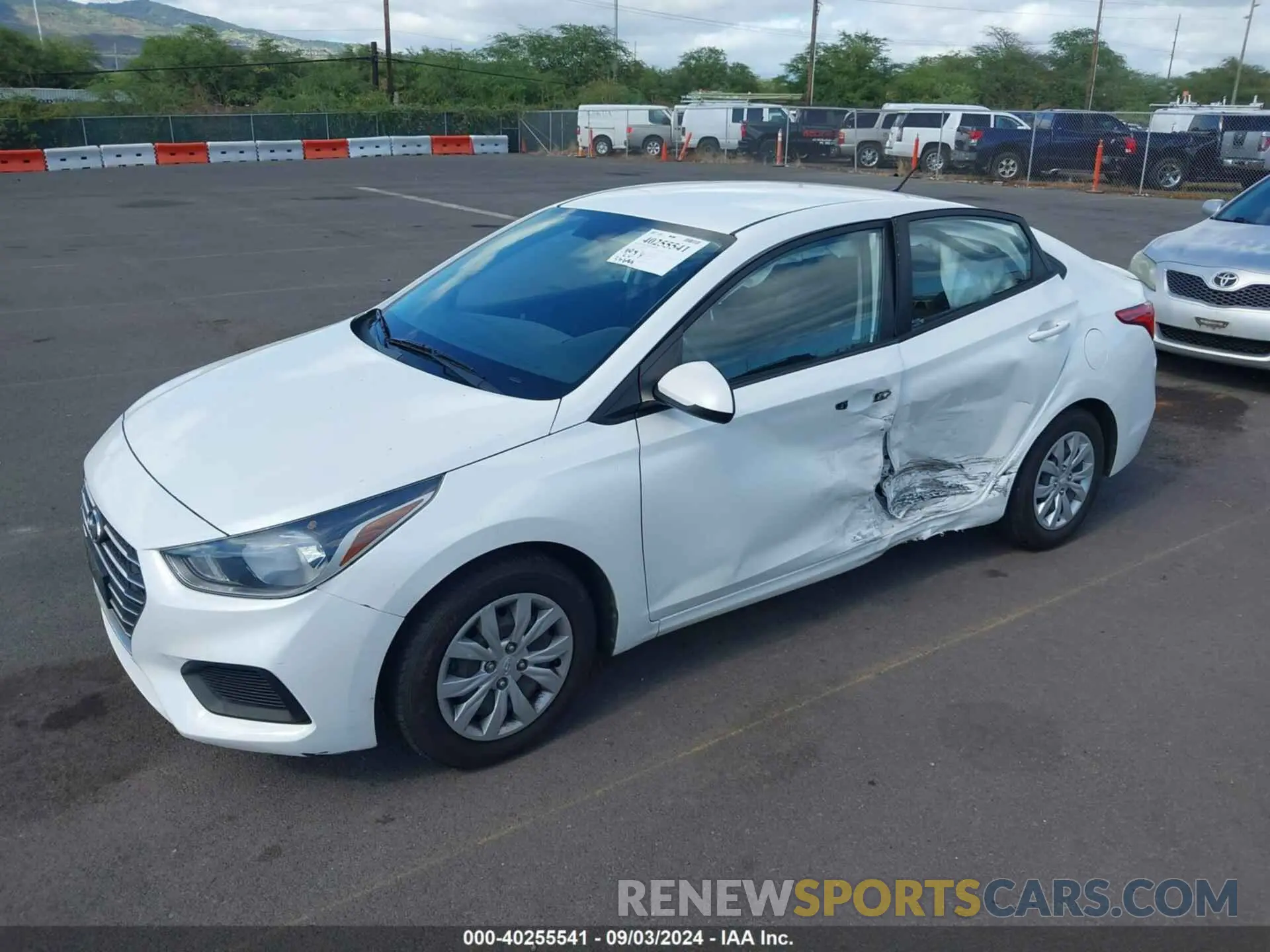 2 fotografías del automóvil dañado 3KPC24A65LE106067 HYUNDAI ACCENT 2020