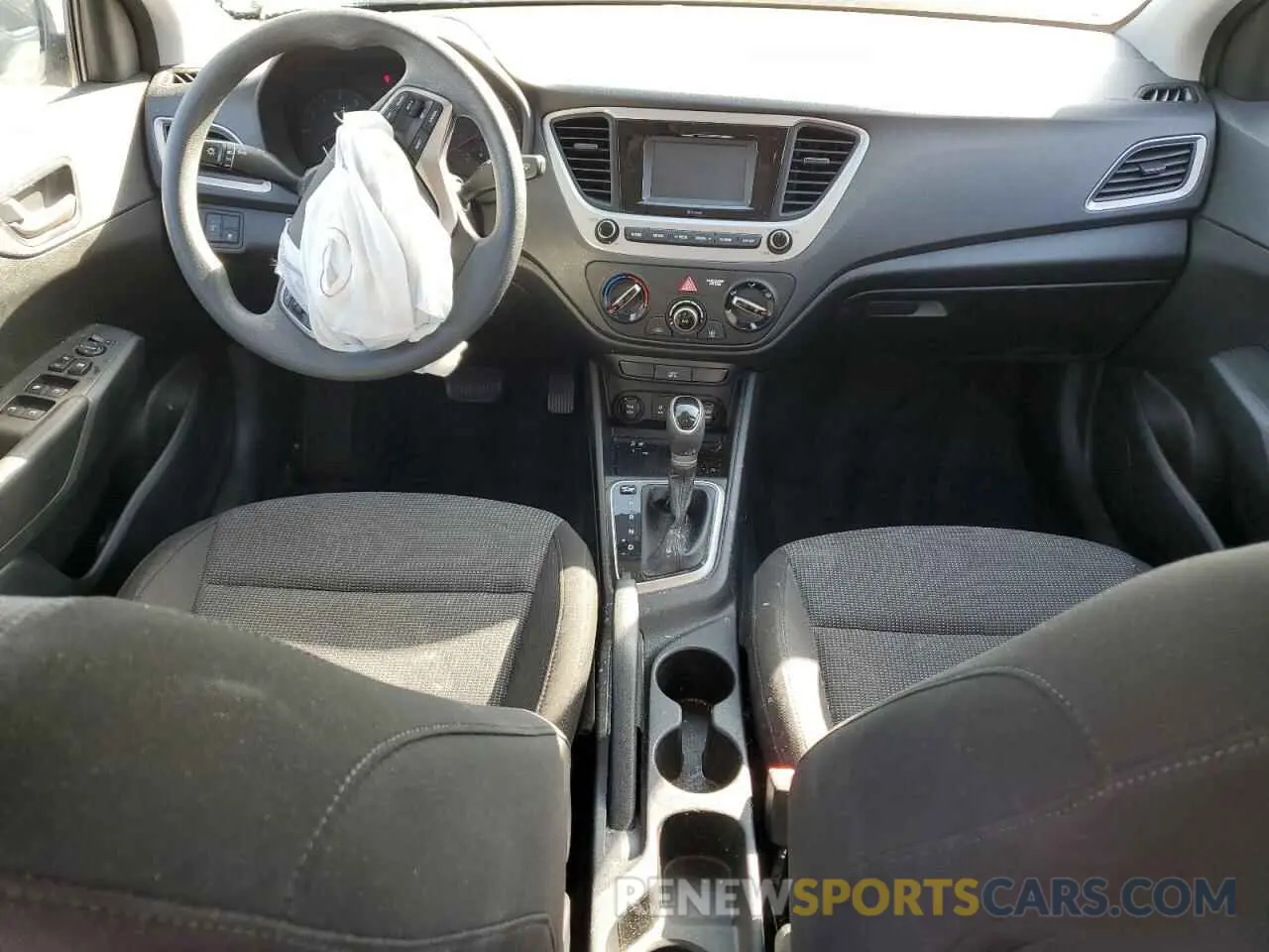 8 fotografías del automóvil dañado 3KPC24A66LE092227 HYUNDAI ACCENT 2020