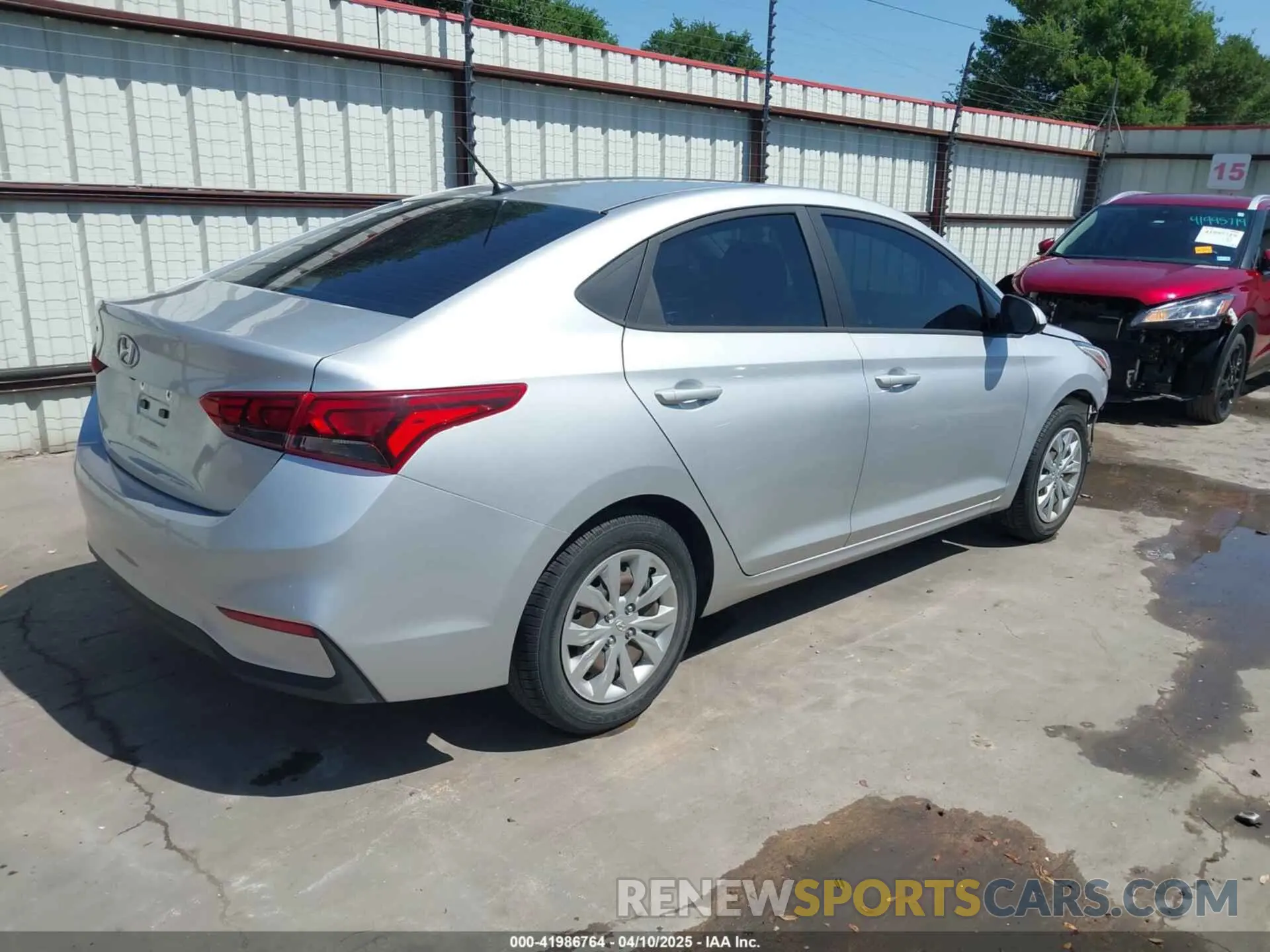 4 fotografías del automóvil dañado 3KPC24A66LE119586 HYUNDAI ACCENT 2020