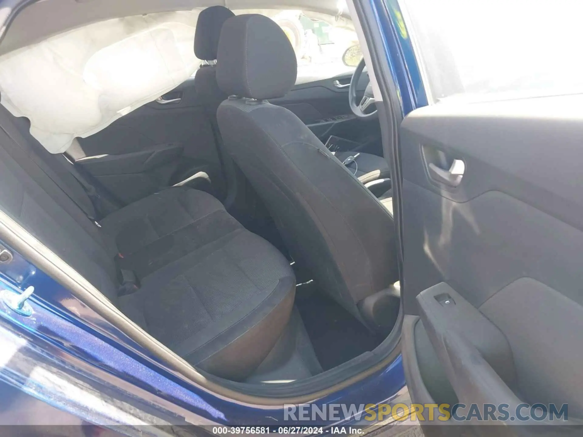 8 fotografías del automóvil dañado 3KPC24A66LE122102 HYUNDAI ACCENT 2020