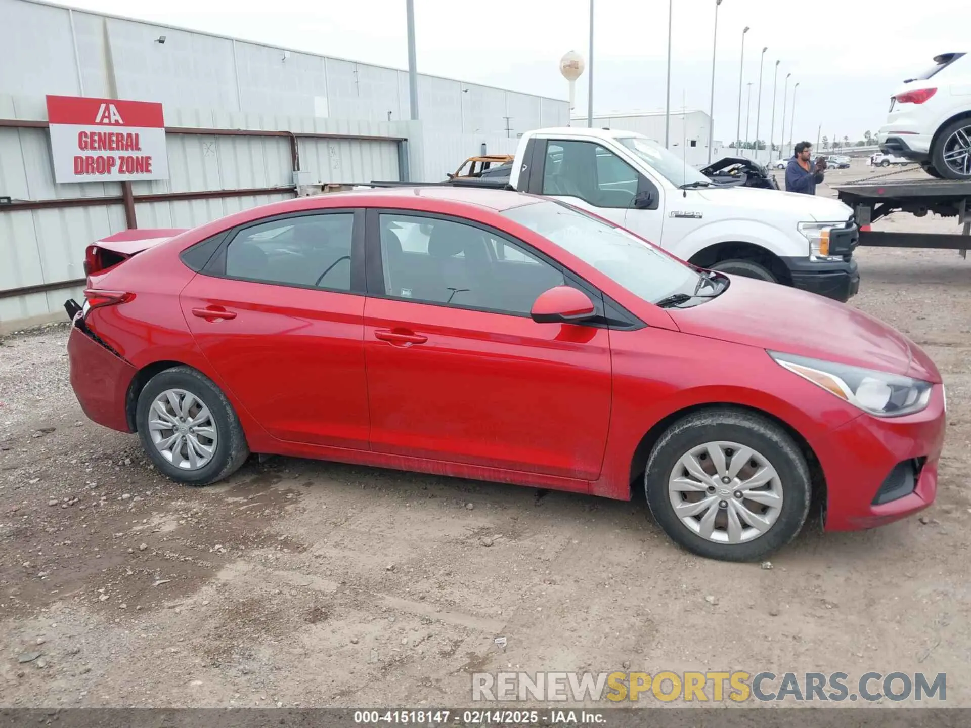 13 fotografías del automóvil dañado 3KPC24A67LE109942 HYUNDAI ACCENT 2020