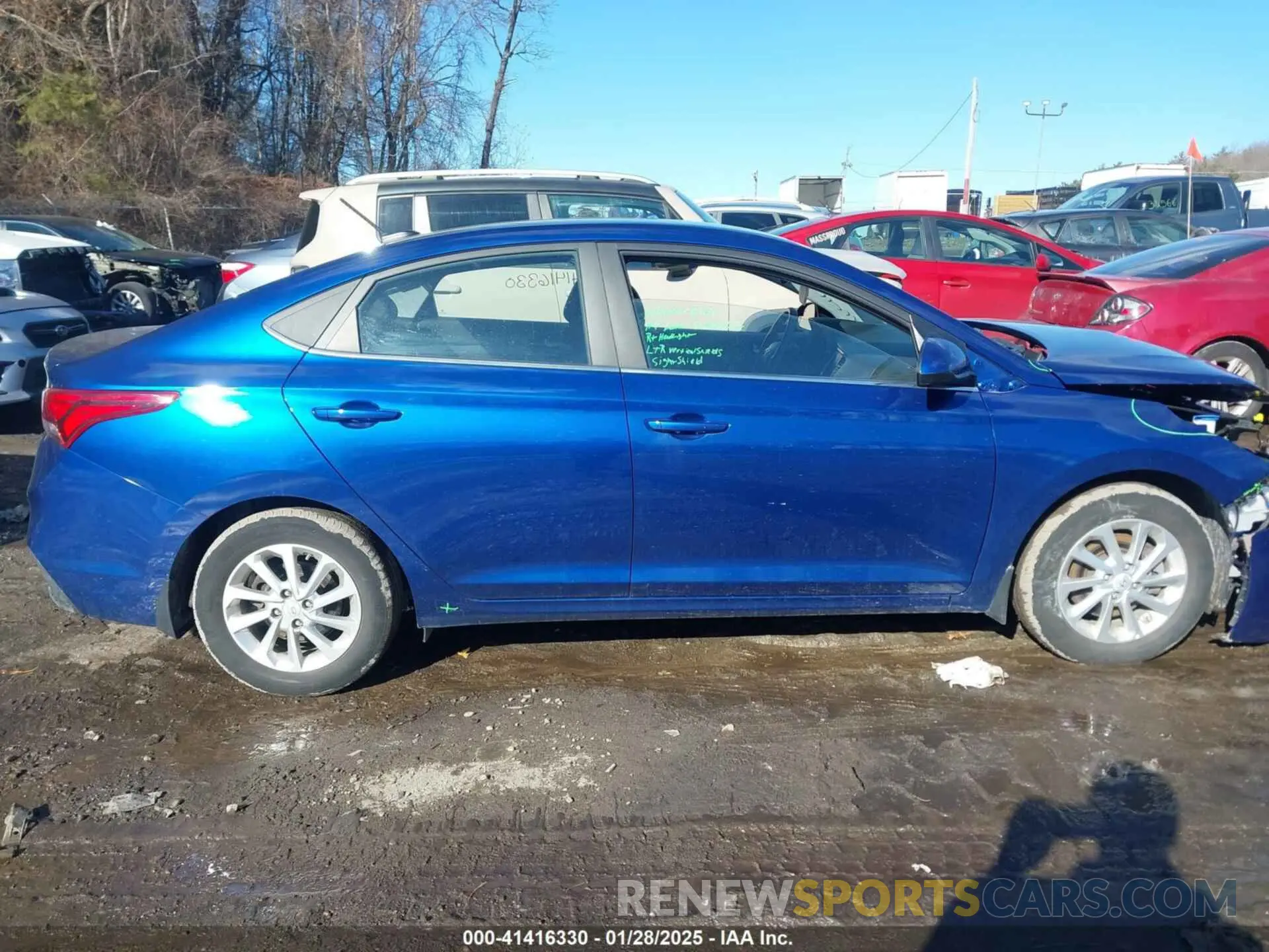 13 fotografías del automóvil dañado 3KPC24A67LE122187 HYUNDAI ACCENT 2020