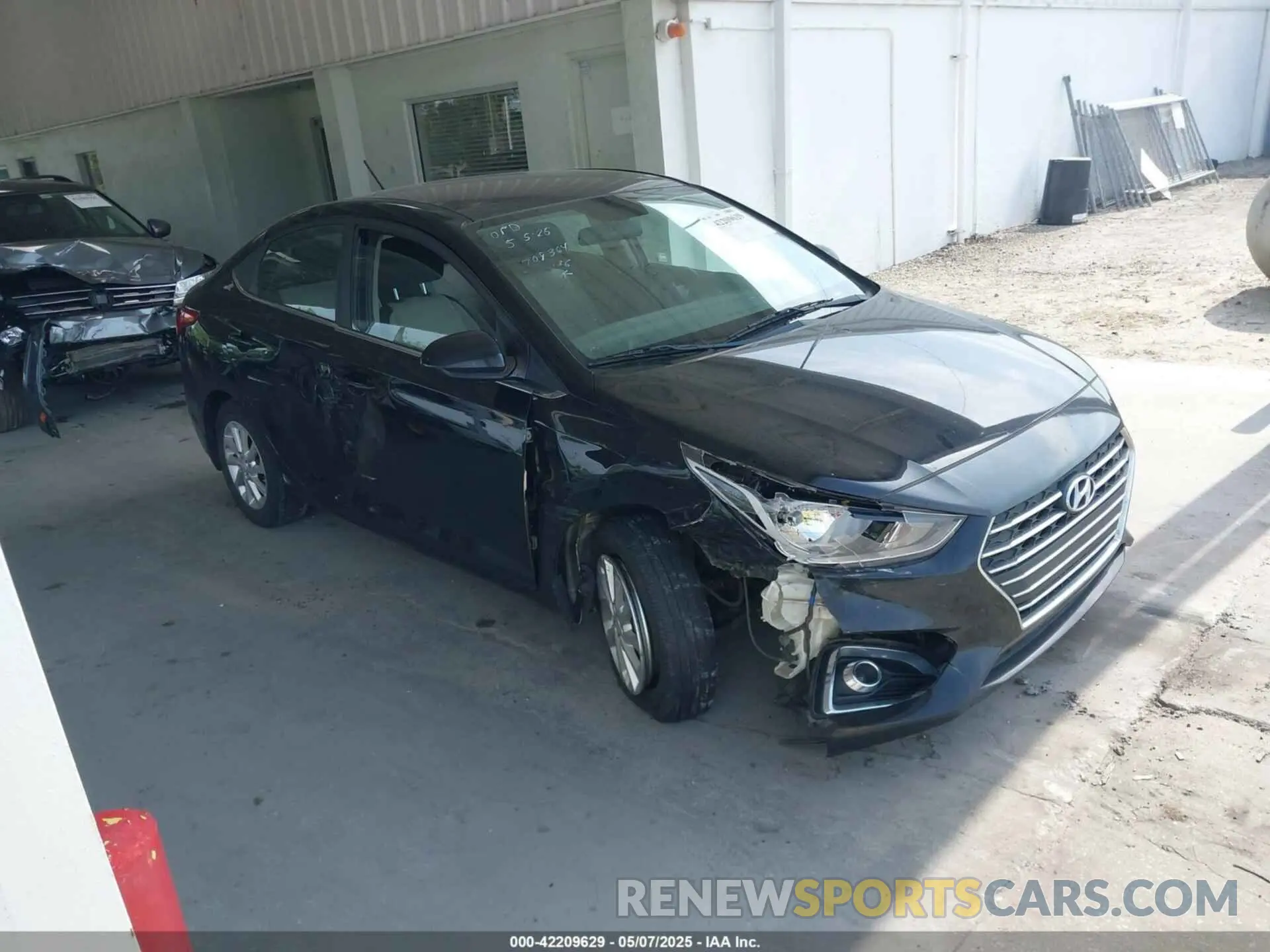 1 fotografías del automóvil dañado 3KPC24A68LE093203 HYUNDAI ACCENT 2020