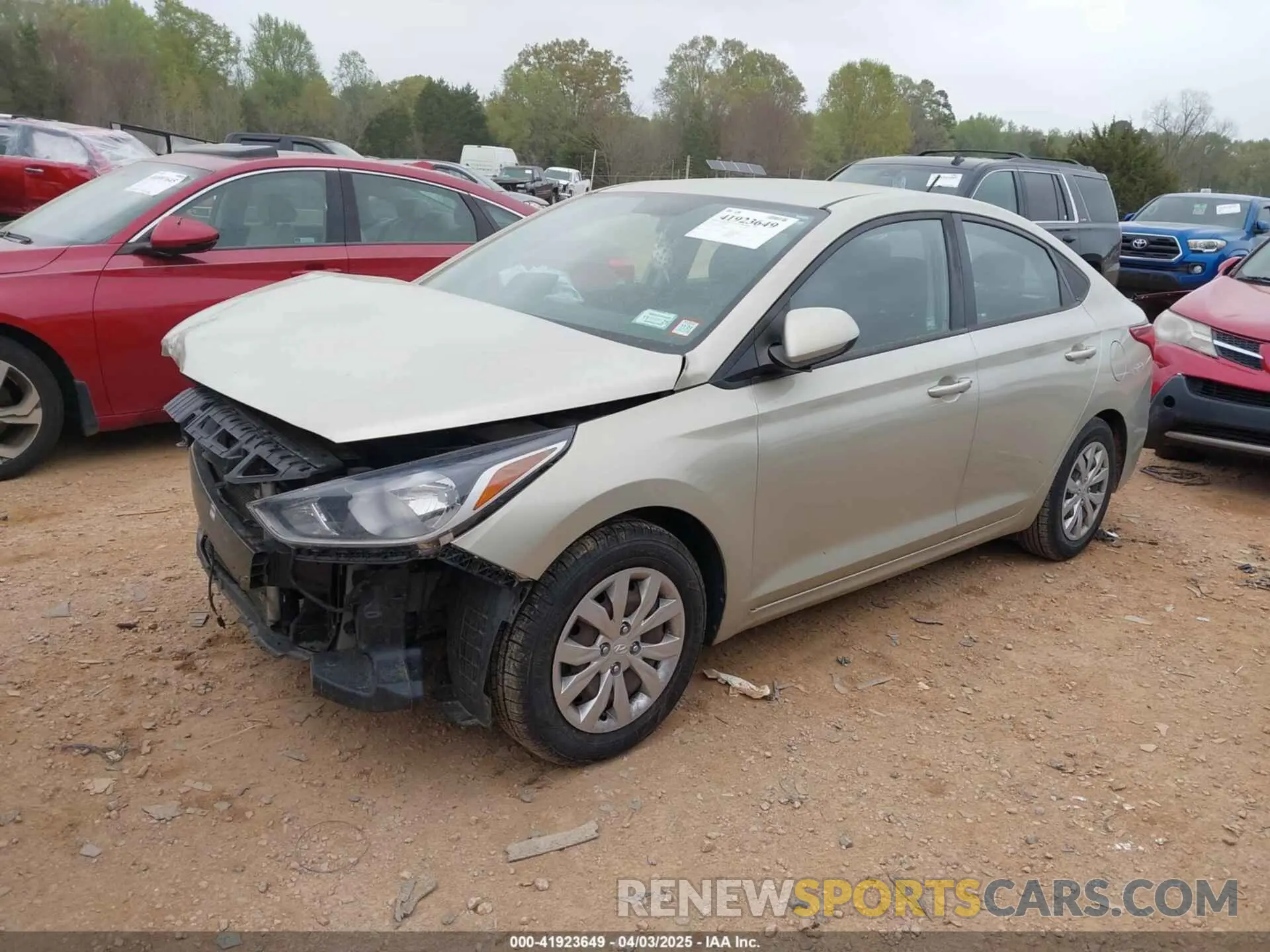 2 fotografías del automóvil dañado 3KPC24A68LE099132 HYUNDAI ACCENT 2020
