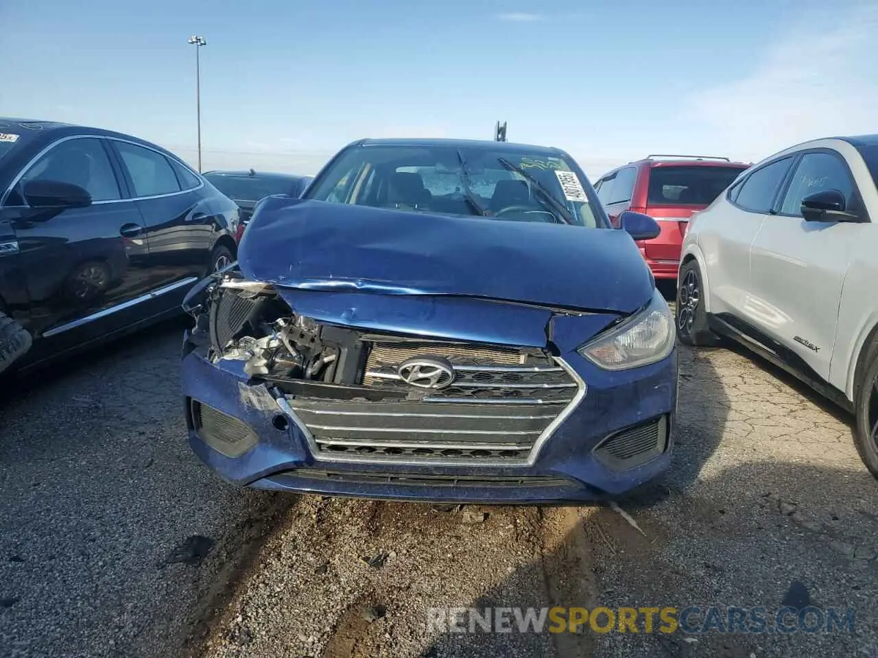 5 fotografías del automóvil dañado 3KPC24A68LE108458 HYUNDAI ACCENT 2020