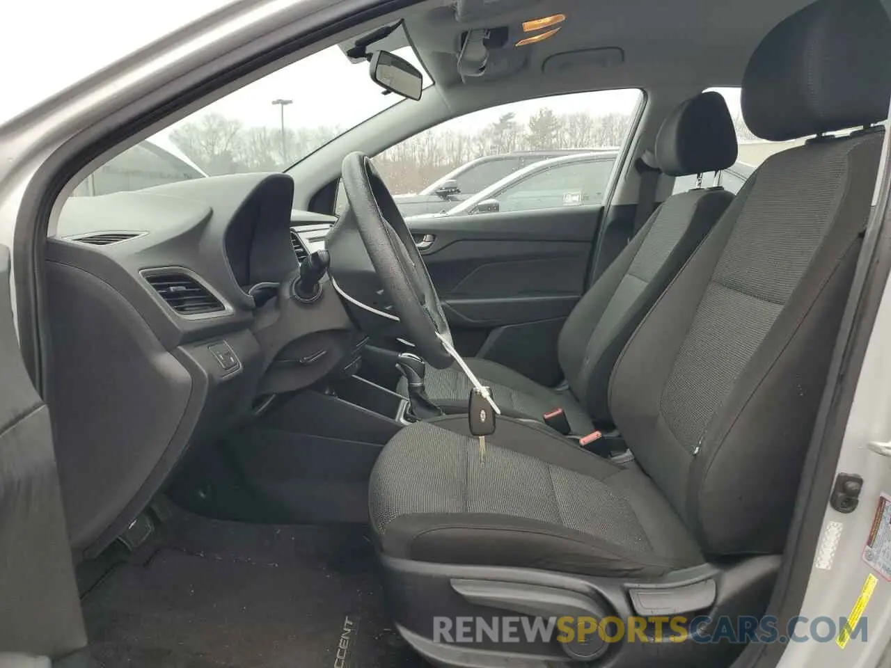 7 fotografías del automóvil dañado 3KPC24A69LE106315 HYUNDAI ACCENT 2020
