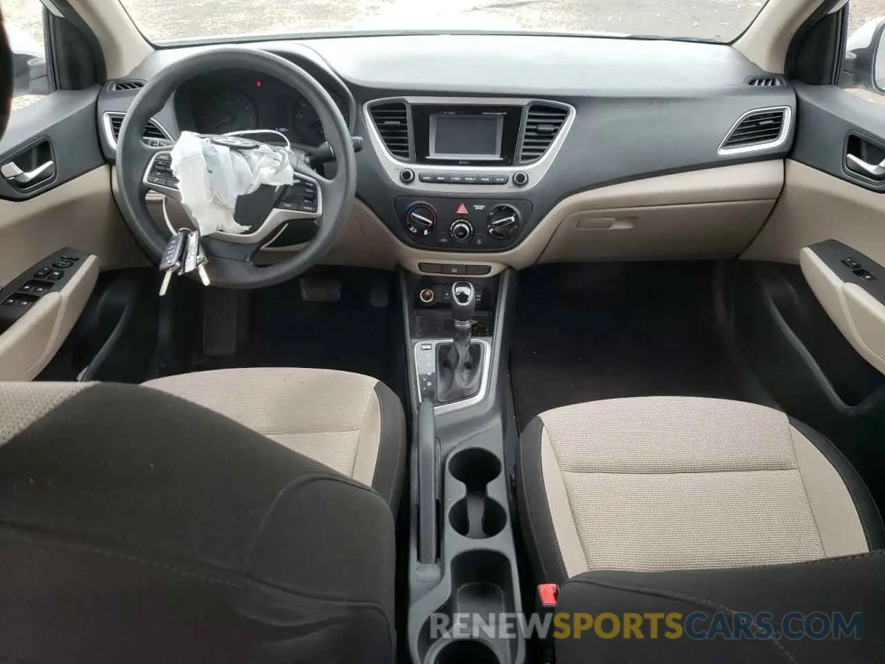 8 fotografías del automóvil dañado 3KPC24A69LE123955 HYUNDAI ACCENT 2020