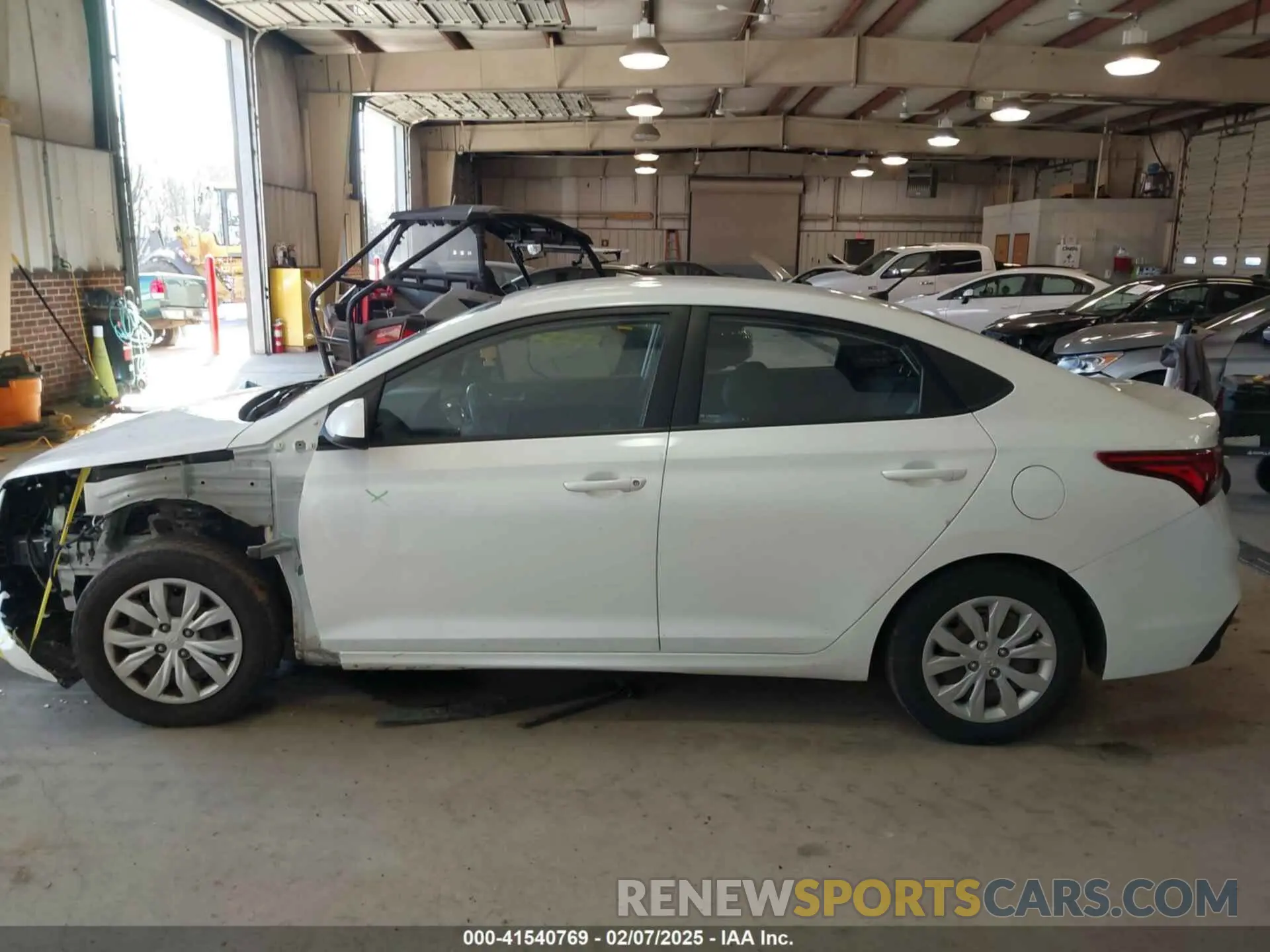 14 fotografías del automóvil dañado 3KPC24A6XLE103892 HYUNDAI ACCENT 2020