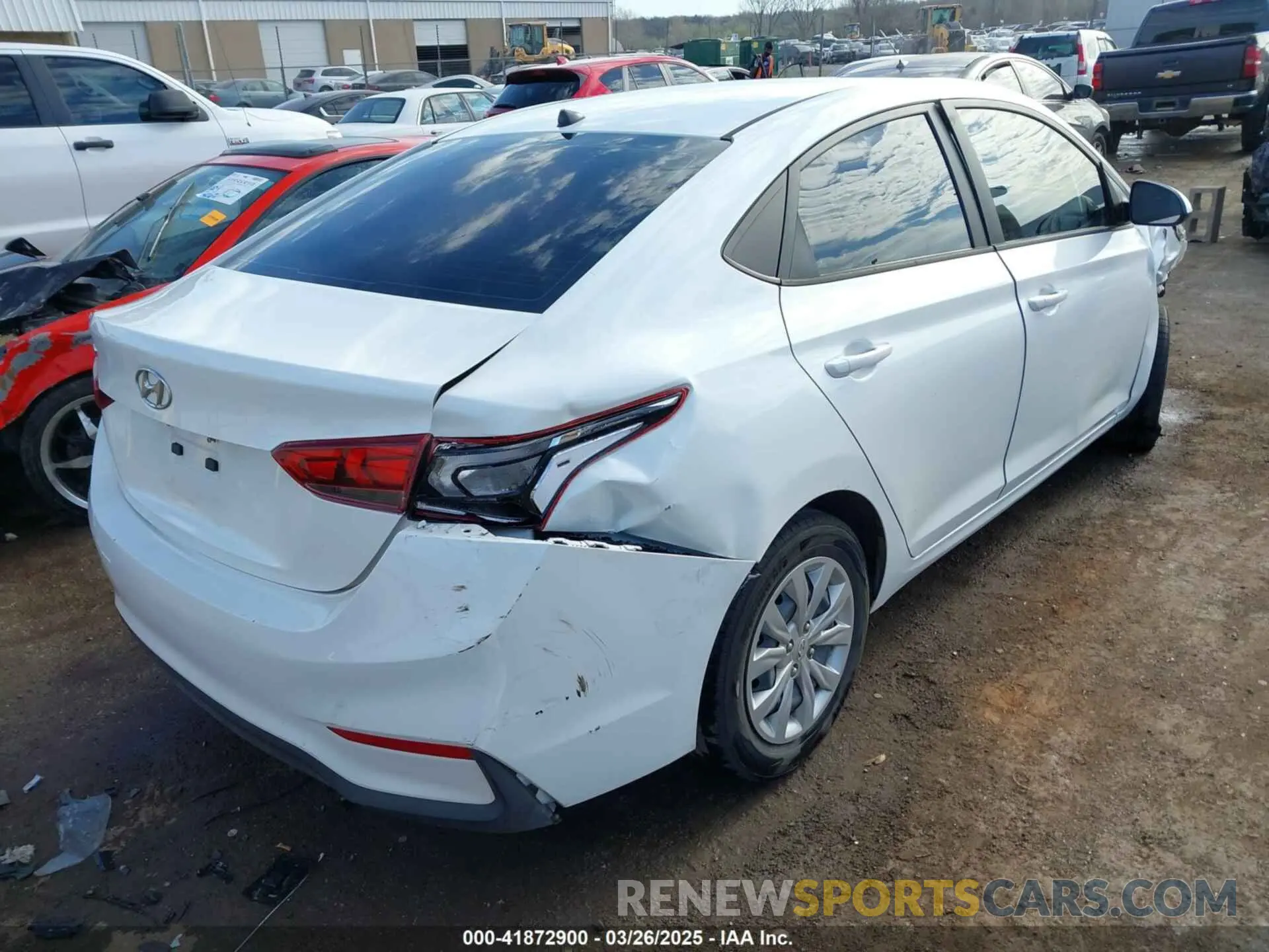 4 fotografías del automóvil dañado 3KPC24A6XLE118313 HYUNDAI ACCENT 2020