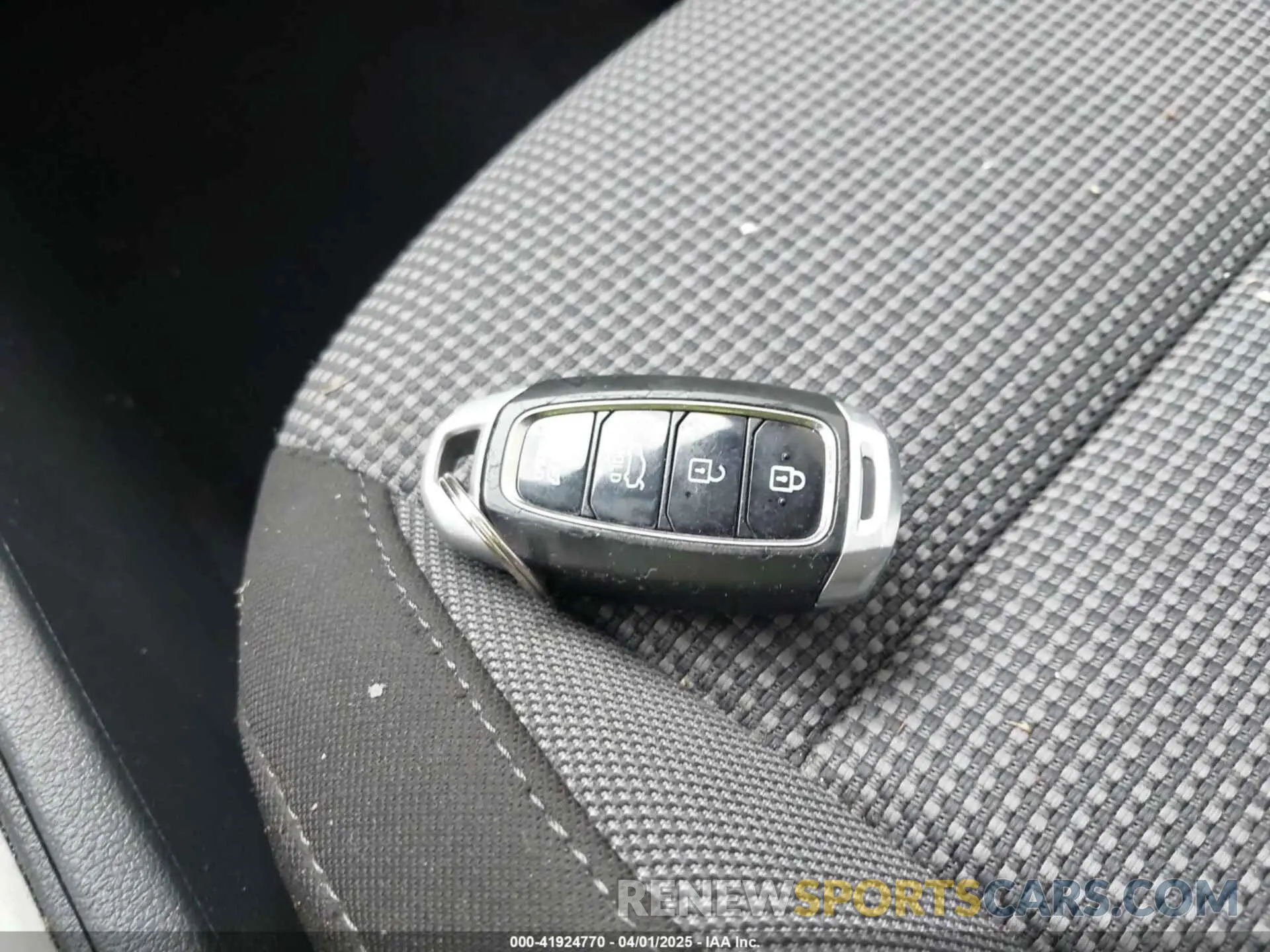11 fotografías del automóvil dañado 3KPC34A63LE108977 HYUNDAI ACCENT 2020
